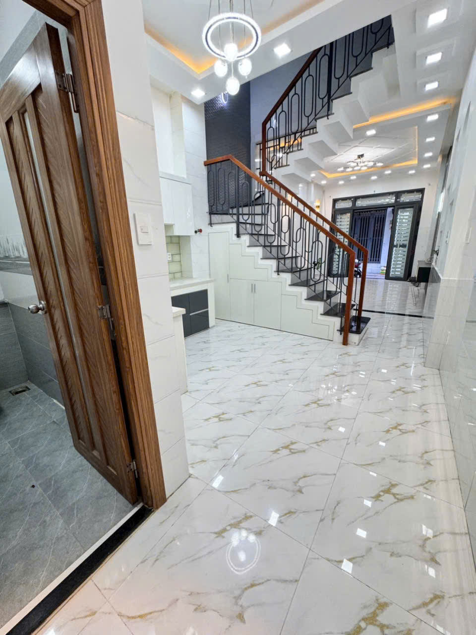 Bán nhà hẻm Liên Khu 5-6, Bình Hưng Hòa B, dt 48m2 , 2 lầu,3pn,3wc giá 5,39 tỷ 5