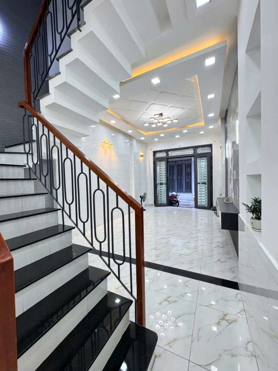 Bán nhà hẻm Liên Khu 5-6, Bình Hưng Hòa B, dt 48m2 , 2 lầu,3pn,3wc giá 5,39 tỷ 6