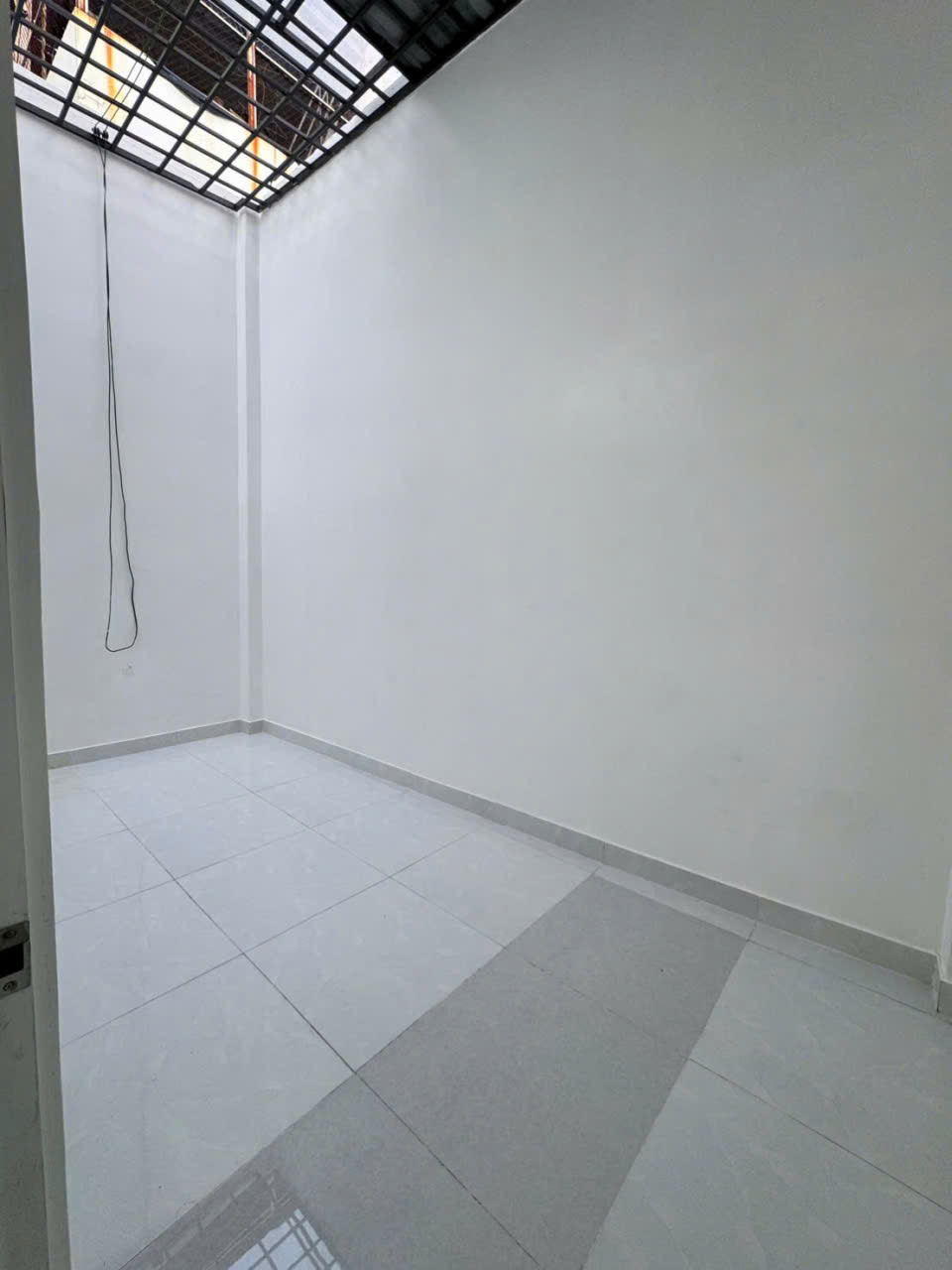 Bán nhà hẻm đường số 10, Bình Hưng Hòa B dt 74m2 , 1 lầu, 3pn,2wc giá 5,1 tỷ 7