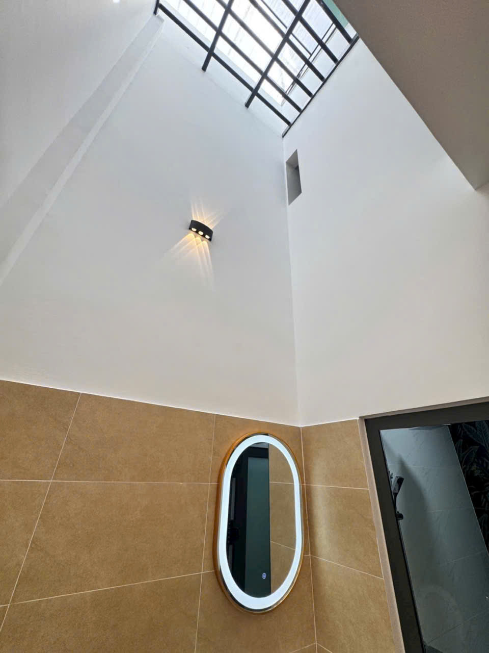 Bán nhà hẻm ngay chợ Liên Khu 5-6 , Bình Hưng Hòa B, dt 56m2,1 lầu, 3pn,2wc giá 4,85 tỷ 5