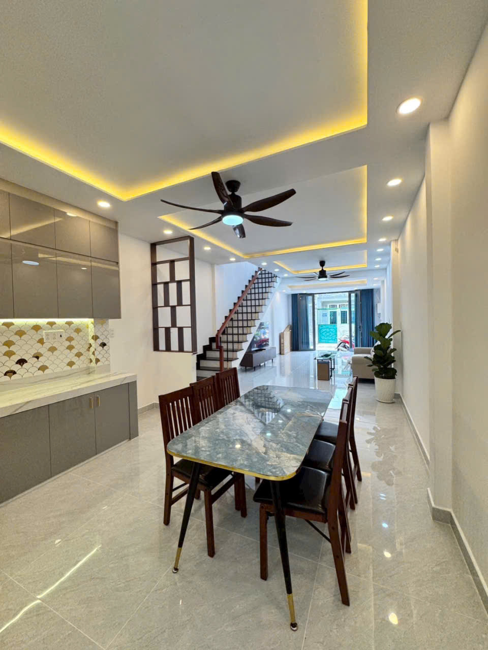 Bán nhà hẻm ngay chợ Liên Khu 5-6 , Bình Hưng Hòa B, dt 56m2,1 lầu, 3pn,2wc giá 4,85 tỷ 6