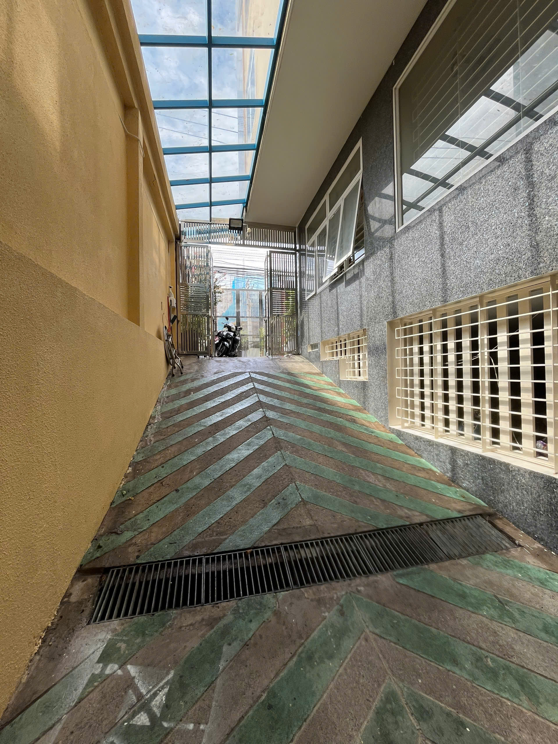 Cho thuê Nhà mặt tiền Phường An Khánh, Quận 2, Diện tích 946m², Giá 0200 Triệu/tháng 5
