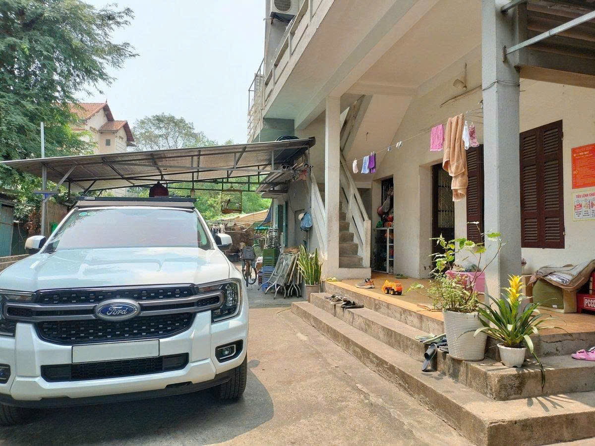 NGỌC THỤY LONG BIÊN-BÁN ĐẤT TẶNG NHÀ 111Mx2T-MẶT TIỀN RỘNG-MẶT NGÕ THÔNG-ÔTÔ TRÁNH 2