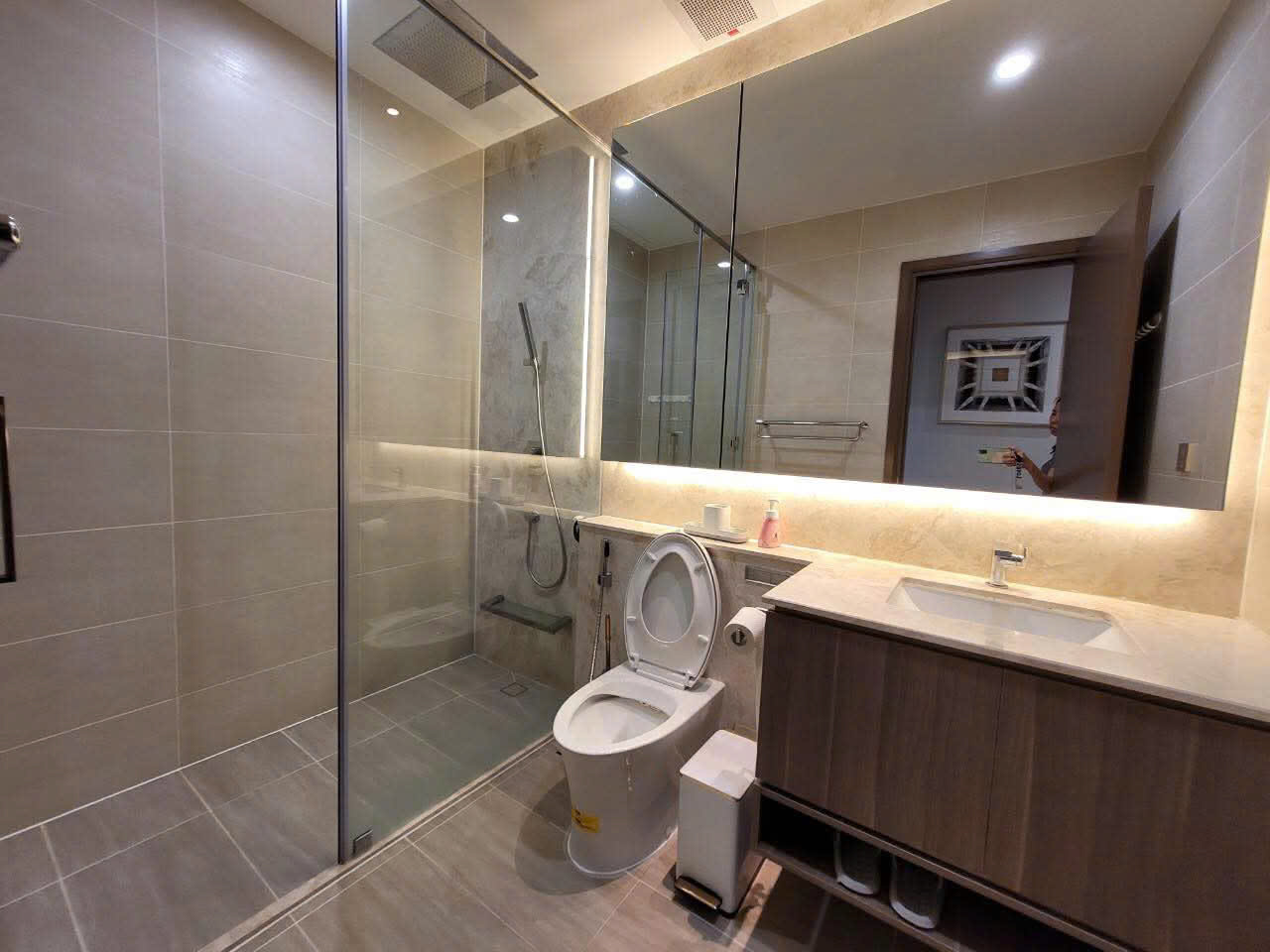 Cần bán Căn hộ chung cư Phường Thủ Thiêm, Quận 2, Diện tích 200m², Giá 40 Tỷ 5