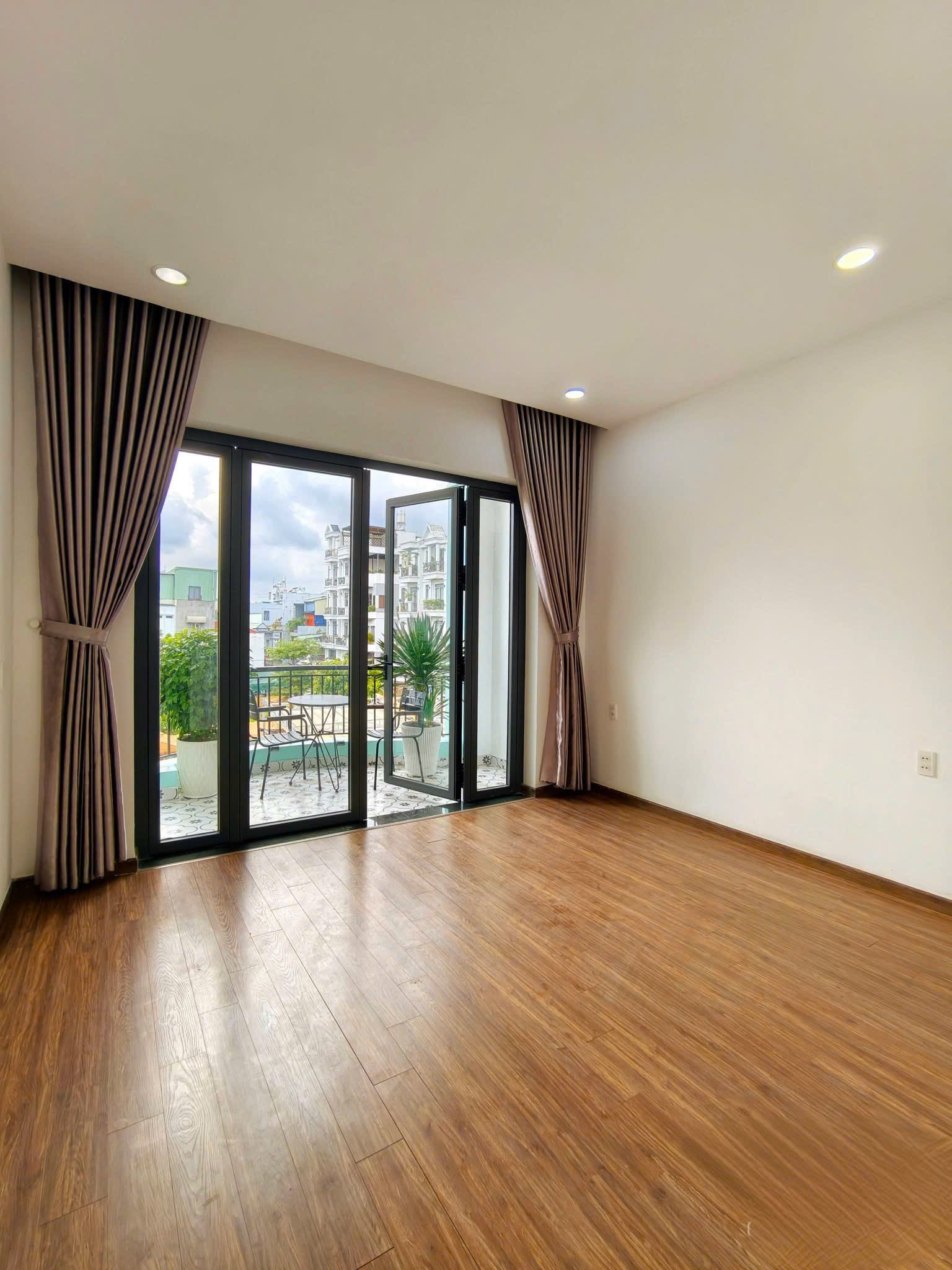 Cần bán Nhà mặt tiền Gò Vấp, Hồ Chí Minh, Diện tích 33m², Giá Thương lượng 13