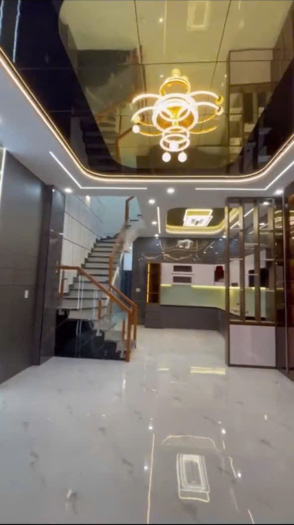 Bán nhà mới xây gần KCN Cầu Tràm,Long Trạch, Cần Đước dt 100m2, 2 lầu,4pn,5wc giá 2,7 tỷ 4