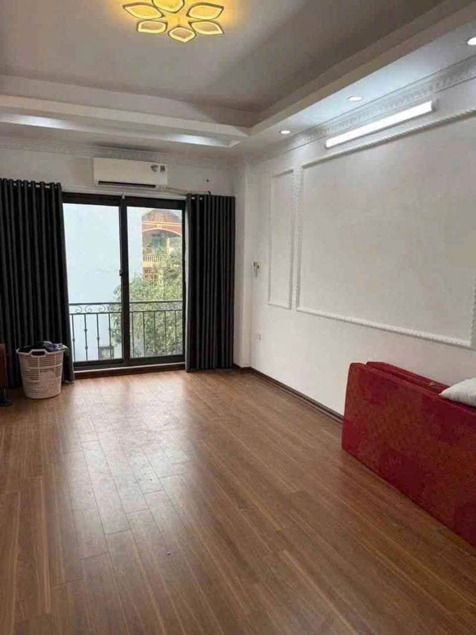 PHÚC LỢI – LÔ GÓC 5 TẦNG – FULL NỘI THẤT – GIÁ CHỈ 6,X TỶ 2