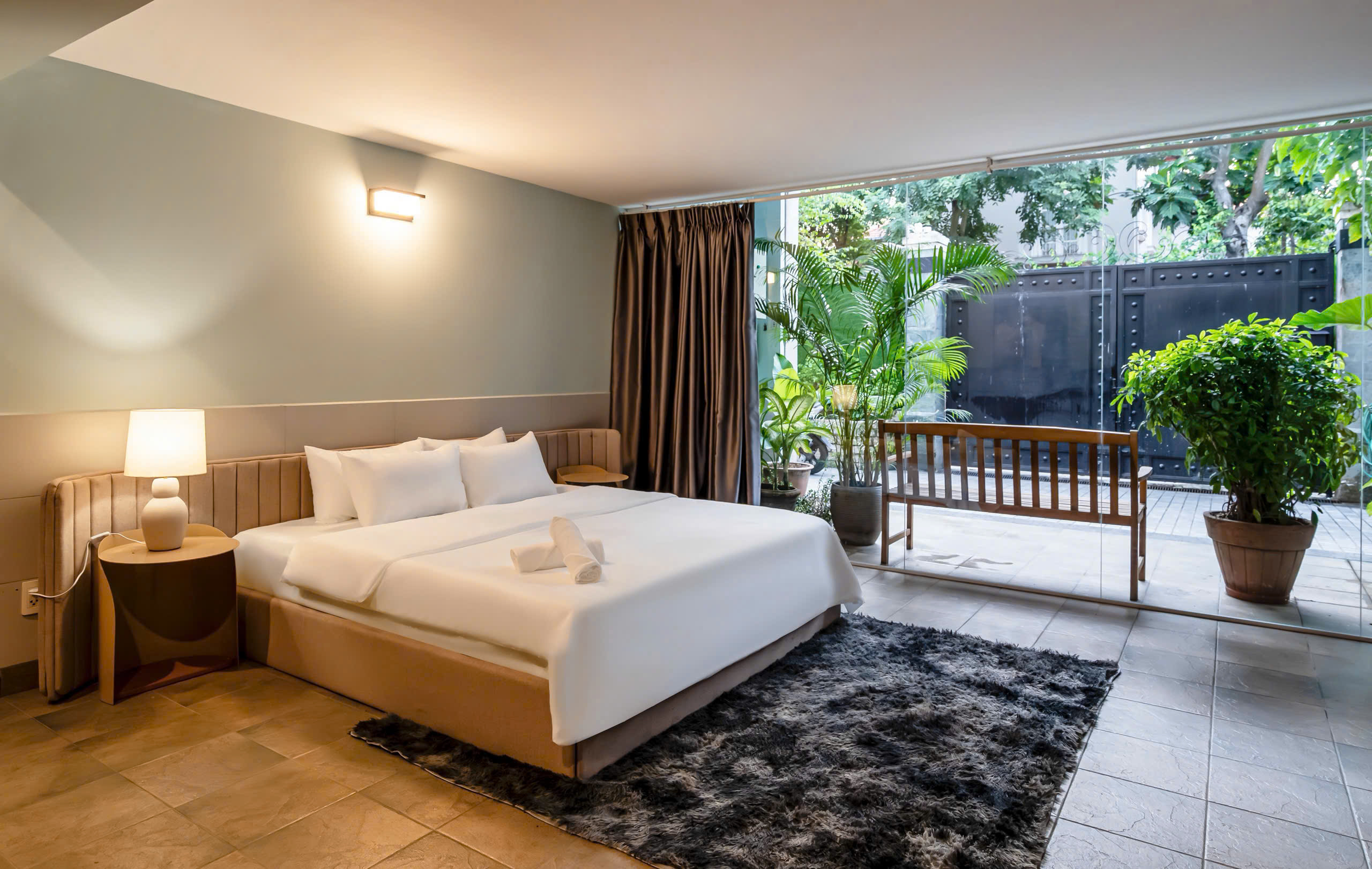 Cho thuê Biệt thự Phường Cát Lái, Quận 2, Diện tích 300m², Giá Thương lượng 4
