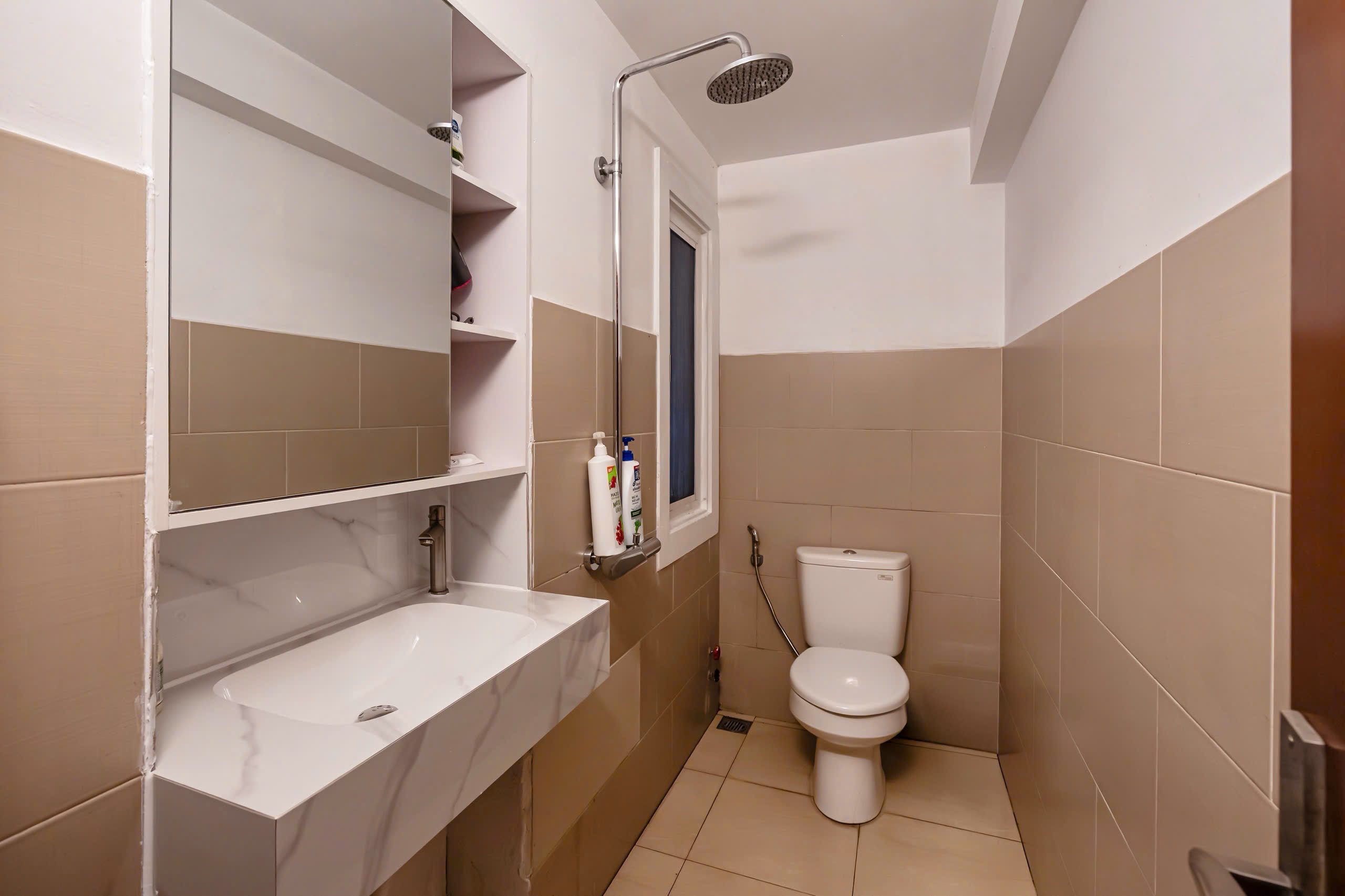 Cho thuê Biệt thự Phường Cát Lái, Quận 2, Diện tích 300m², Giá Thương lượng 43
