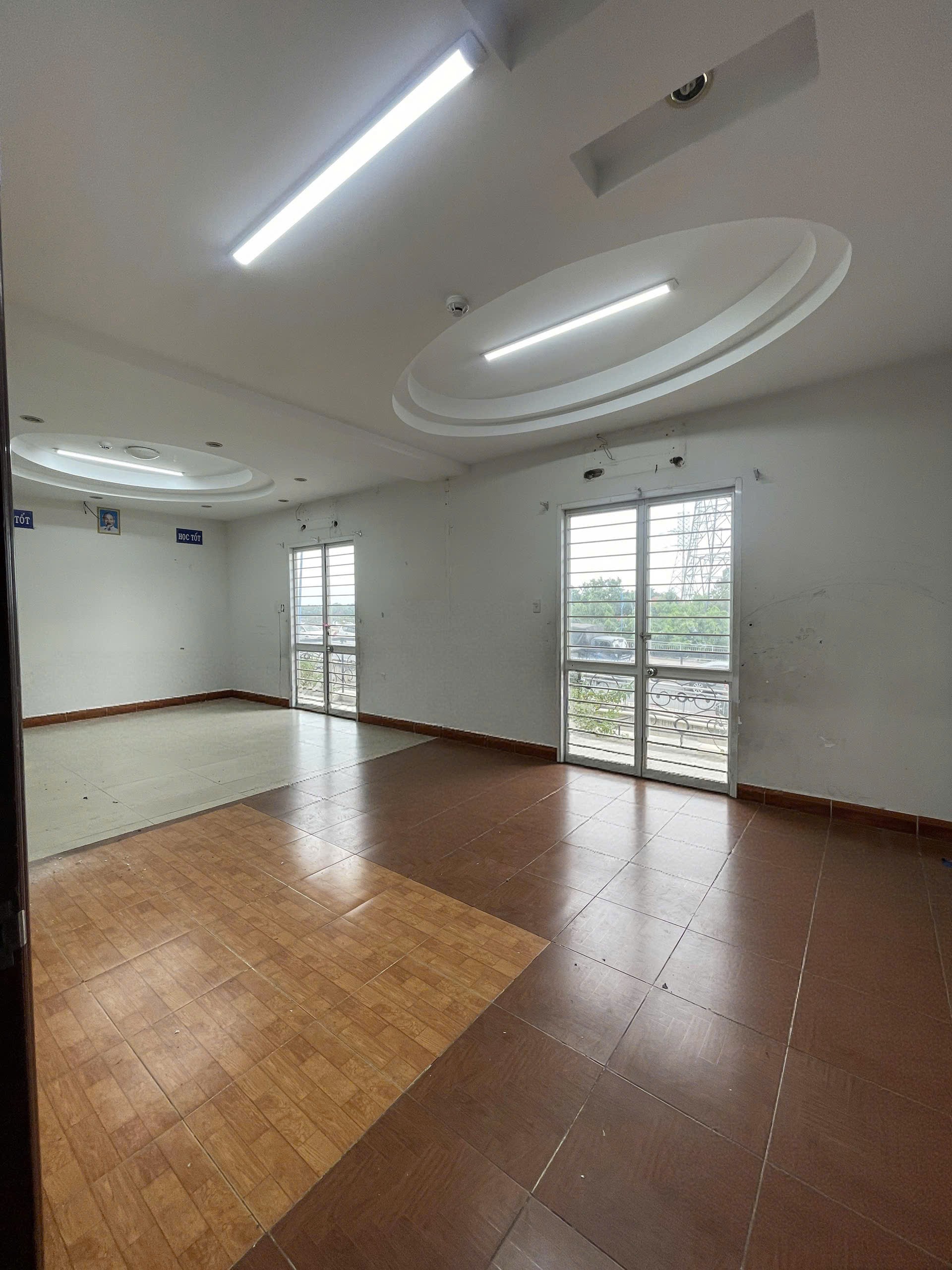 Cho thuê toà nhà 5 tầng Bùi Hữu Nghĩa phù hợp kinh doanh đa ngành nghề 2