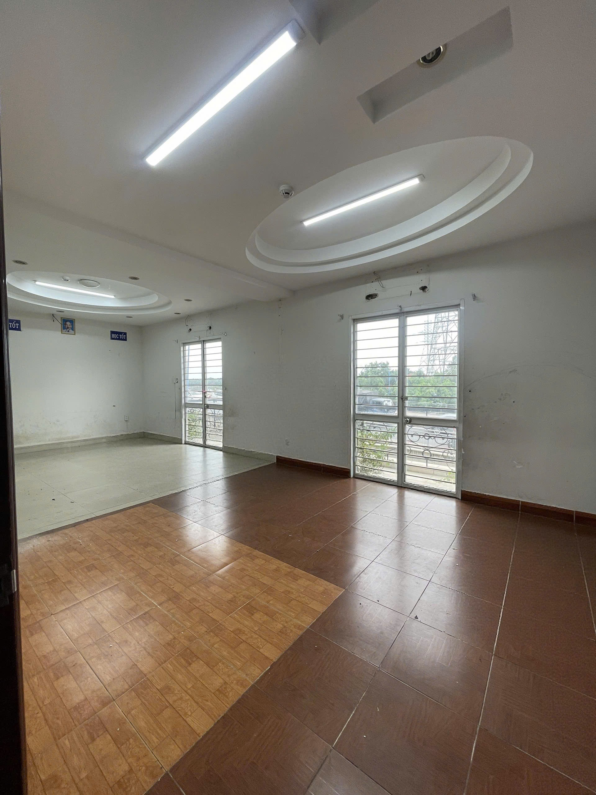 Cho thuê toà nhà 5 tầng Bùi Hữu Nghĩa phù hợp kinh doanh đa ngành nghề 4