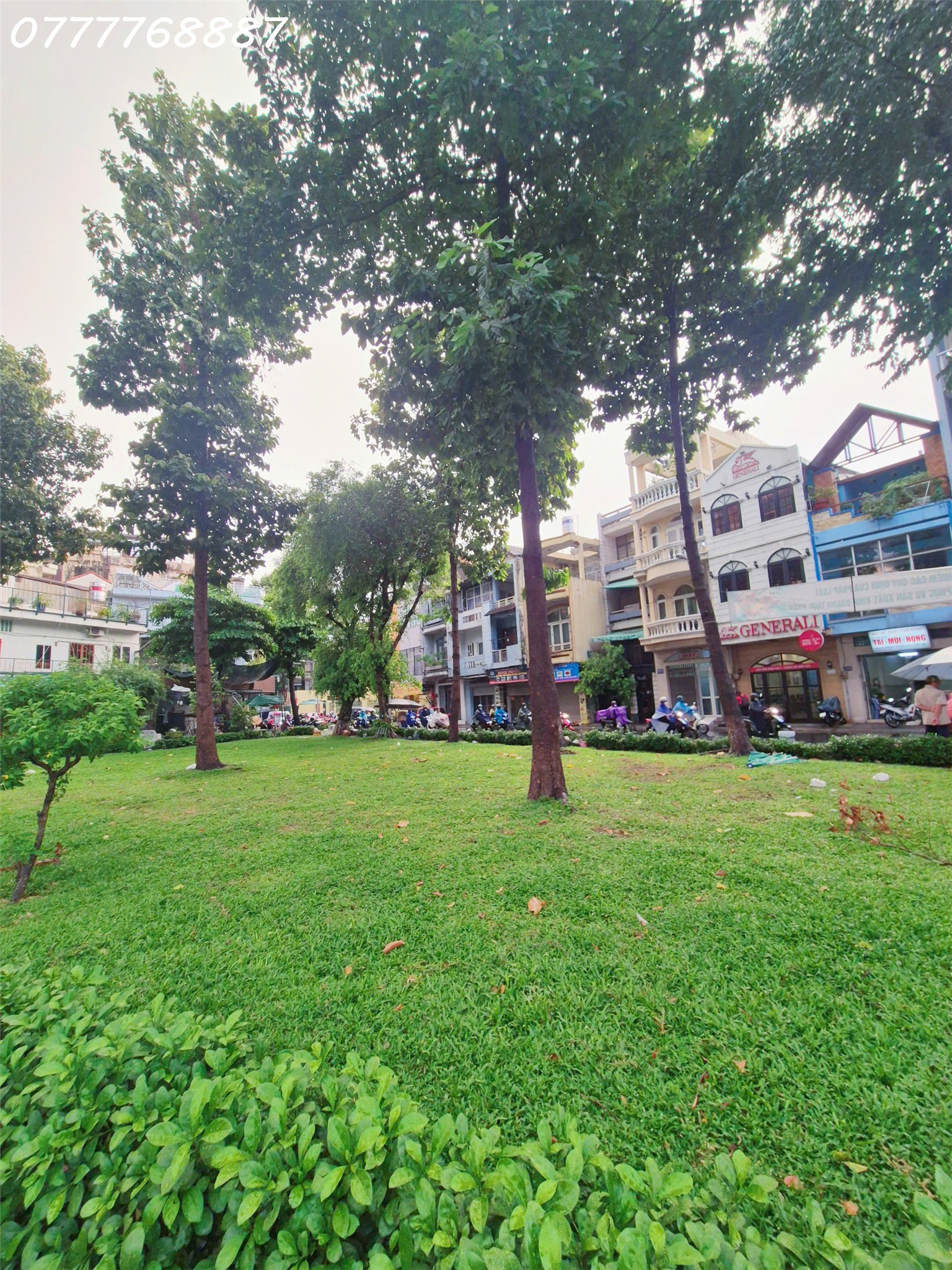 bán nhà 2MT Ngay Nguyễn Thái Sơn gần ĐH Công Nghiệp 108m2 đối diện công viên 4