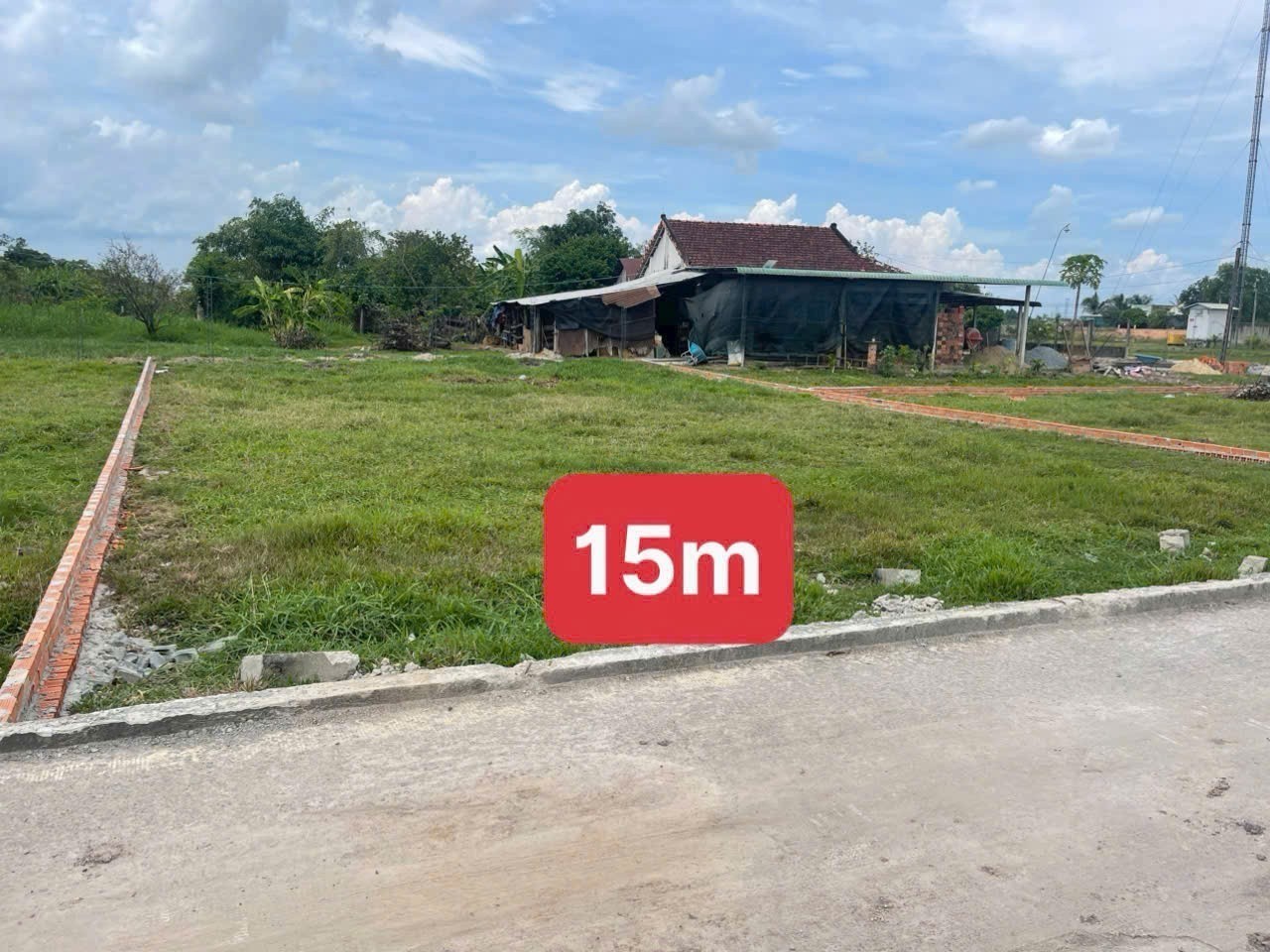 Bán 3 lô thổ cư liền kề , đường beton oto xã Hòa Khánh Tây , dt 135m2 giá 790tr/ lô 2