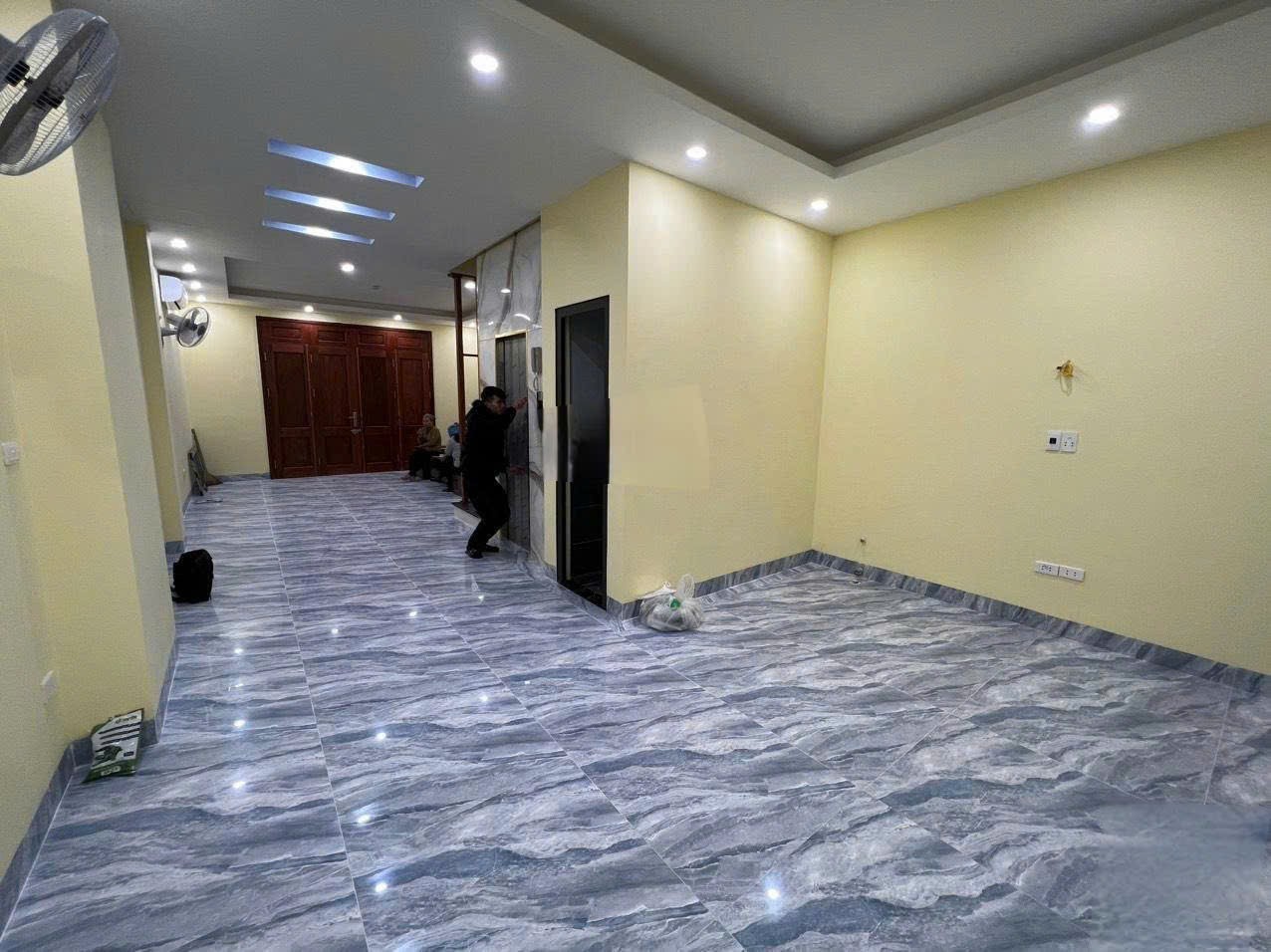 CHO THUÊ NGUYÊN CĂN HỒNG MAI, Ô TÔ ĐỖ CỬA, THANG MÁY, LÀM VĂN PHÒNG 62M 4T, 18TR 0965549363 2