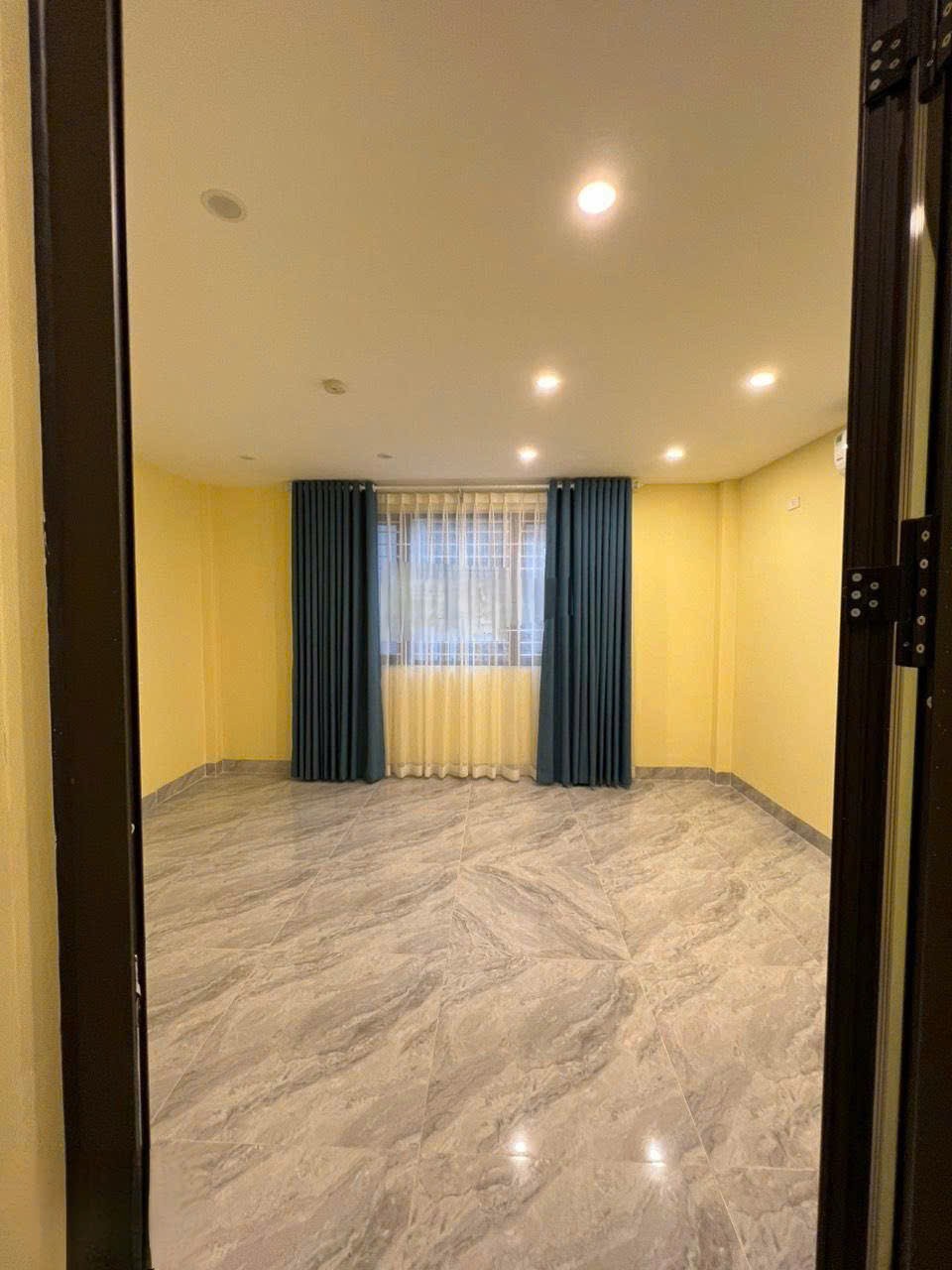 CHO THUÊ NGUYÊN CĂN HỒNG MAI, Ô TÔ ĐỖ CỬA, THANG MÁY, LÀM VĂN PHÒNG 62M 4T, 18TR 0965549363 3