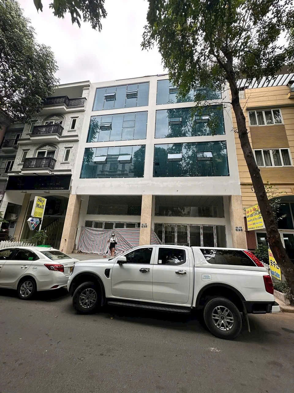 Cho thuê Văn phòng Phường Phú Mỹ, Quận 7, Diện tích 222m², Giá Thương lượng 3