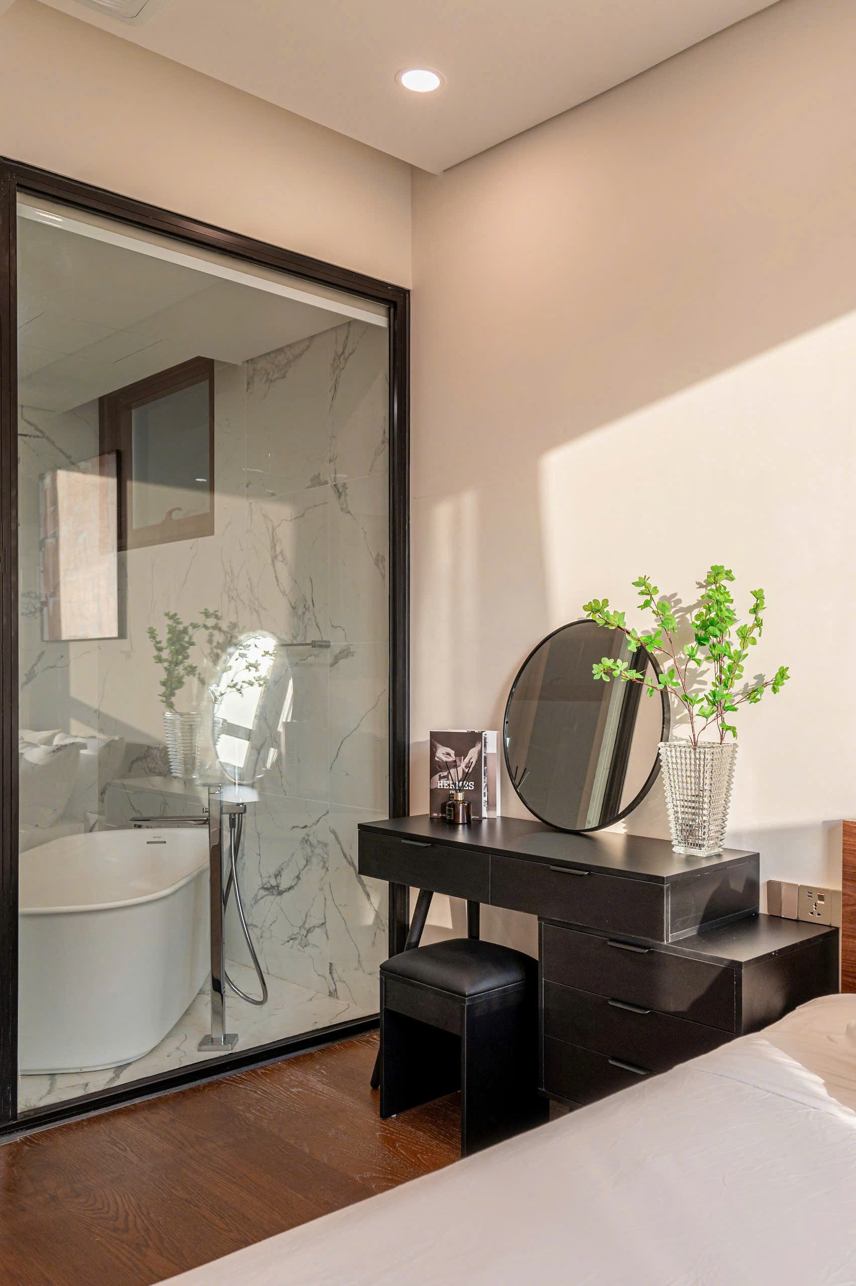 Cho thuê Căn hộ chung cư Quận 2, Hồ Chí Minh, Diện tích 110m², Giá Thương lượng 17
