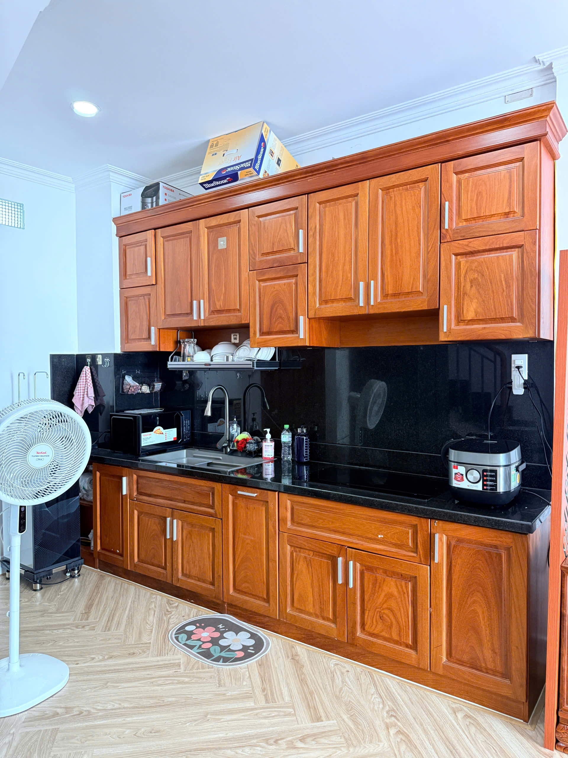 Cần bán Nhà mặt tiền Quận 1, Hồ Chí Minh, Diện tích 38m², Giá Thương lượng 10