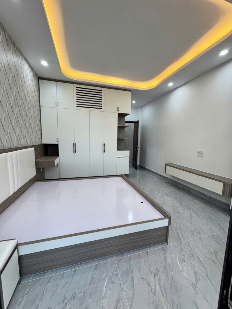 Bán nhà mới xây 38// đường số 2, Bình Hưng Hòa B , dt 60m2 , 4 lầu m 5pn, 6wc giá 6,8 tỷ 7