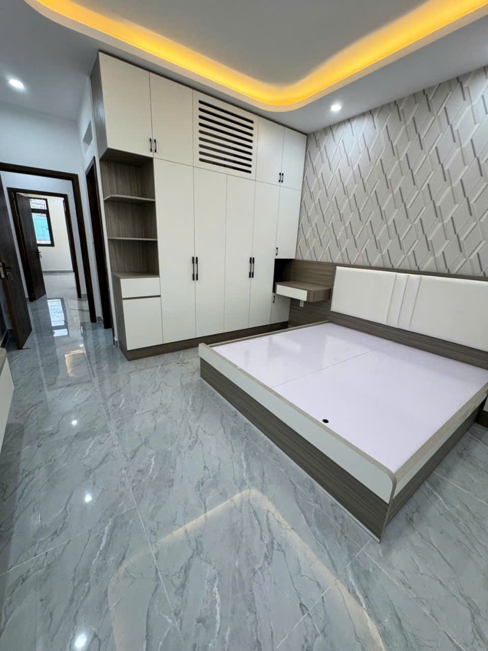 Bán nhà mới xây 38// đường số 2, Bình Hưng Hòa B , dt 60m2 , 4 lầu m 5pn, 6wc giá 6,8 tỷ 10