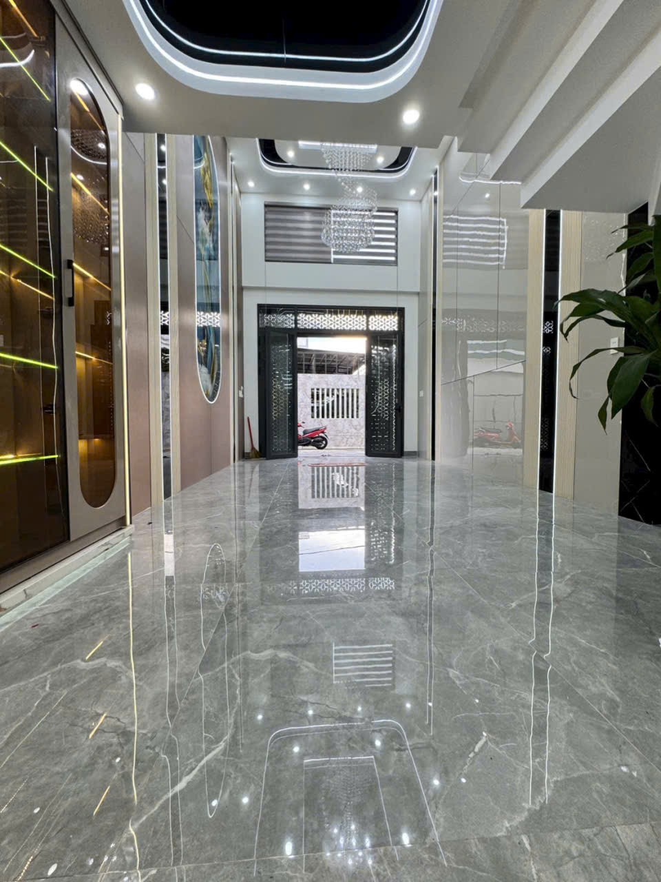 Bán nhà mới xây hẻm đường số 2, Bình Hưng Hòa B dt 60m2, 3 lầu  ,5pn , 5wc giá 6,6 tỷ 2