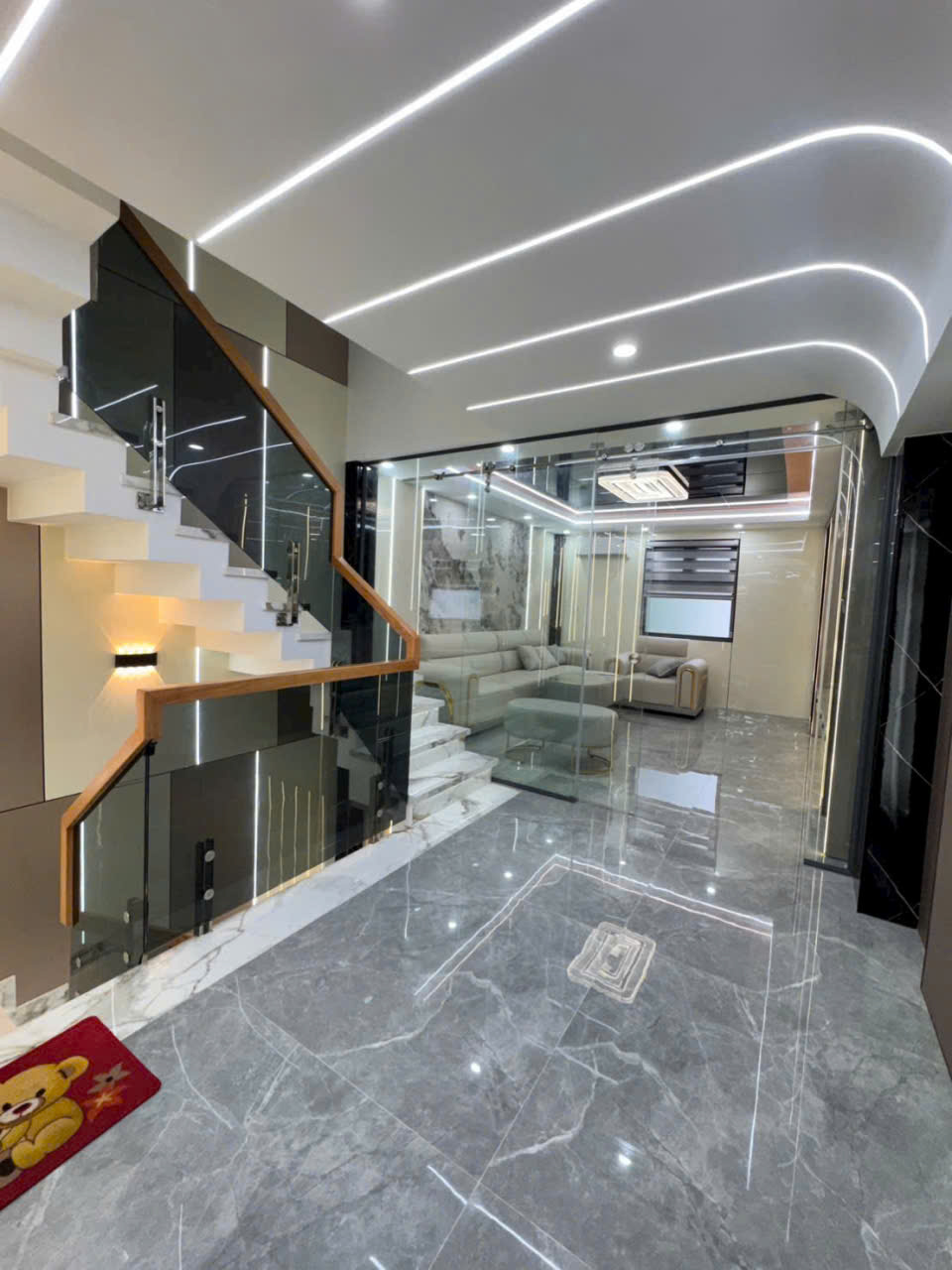 Bán nhà mới xây hẻm đường số 2, Bình Hưng Hòa B dt 60m2, 3 lầu  ,5pn , 5wc giá 6,6 tỷ 6