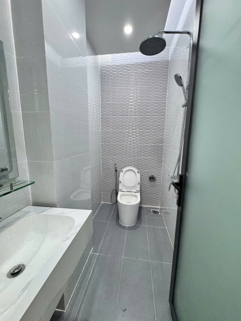 Bán nhà mới xây hẻm đường số 2, Bình Hưng Hòa B dt 60m2, 3 lầu  ,5pn , 5wc giá 6,6 tỷ 11