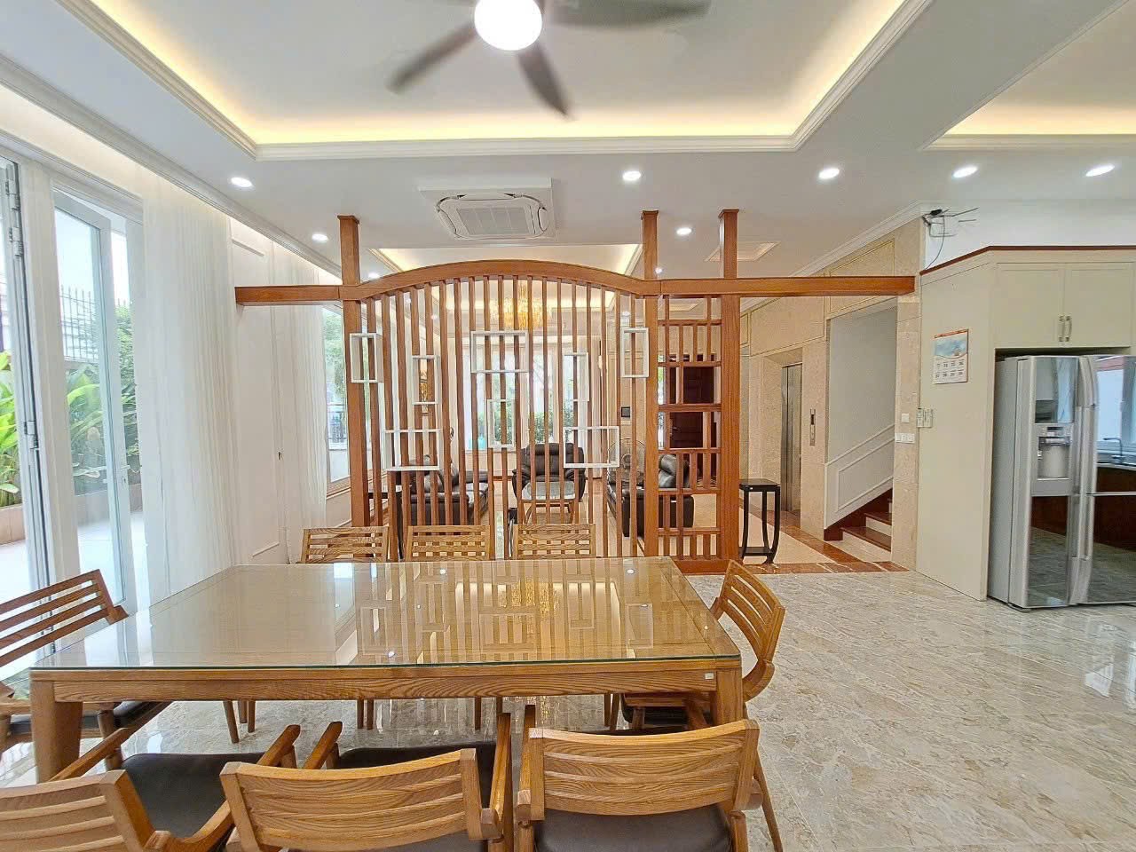 Cho thuê Biệt thự Quận 2, Hồ Chí Minh, Diện tích 300m², Giá 200 Triệu/tháng 14