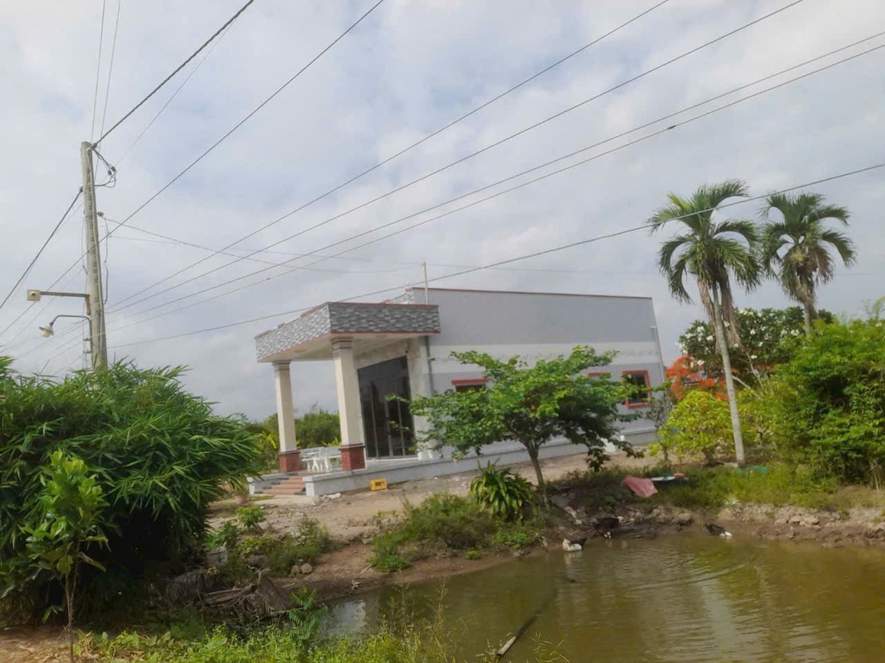 Bán đất vườn đường beton oto view sông cực đẹp xã Nhựt Chánh, Bến Lức dt 1222m2 giá 1,3 tỷ 2
