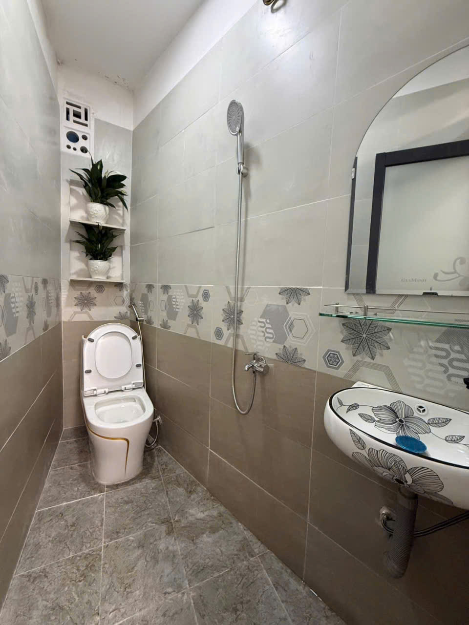 Bán nhà hẻm đường số 9, Bình Hưng Hòa dt 43,5m2 , 1 lầu, 2pn,3wc giá 3,68 tỷ 4