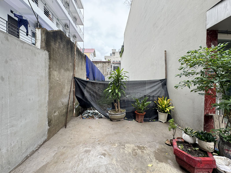 Cần bán 43,4m2 đất ngõ 287 Ngô Xuân Quảng. Đường thông ô tô nhỏ, ngay gần trường chợ 3