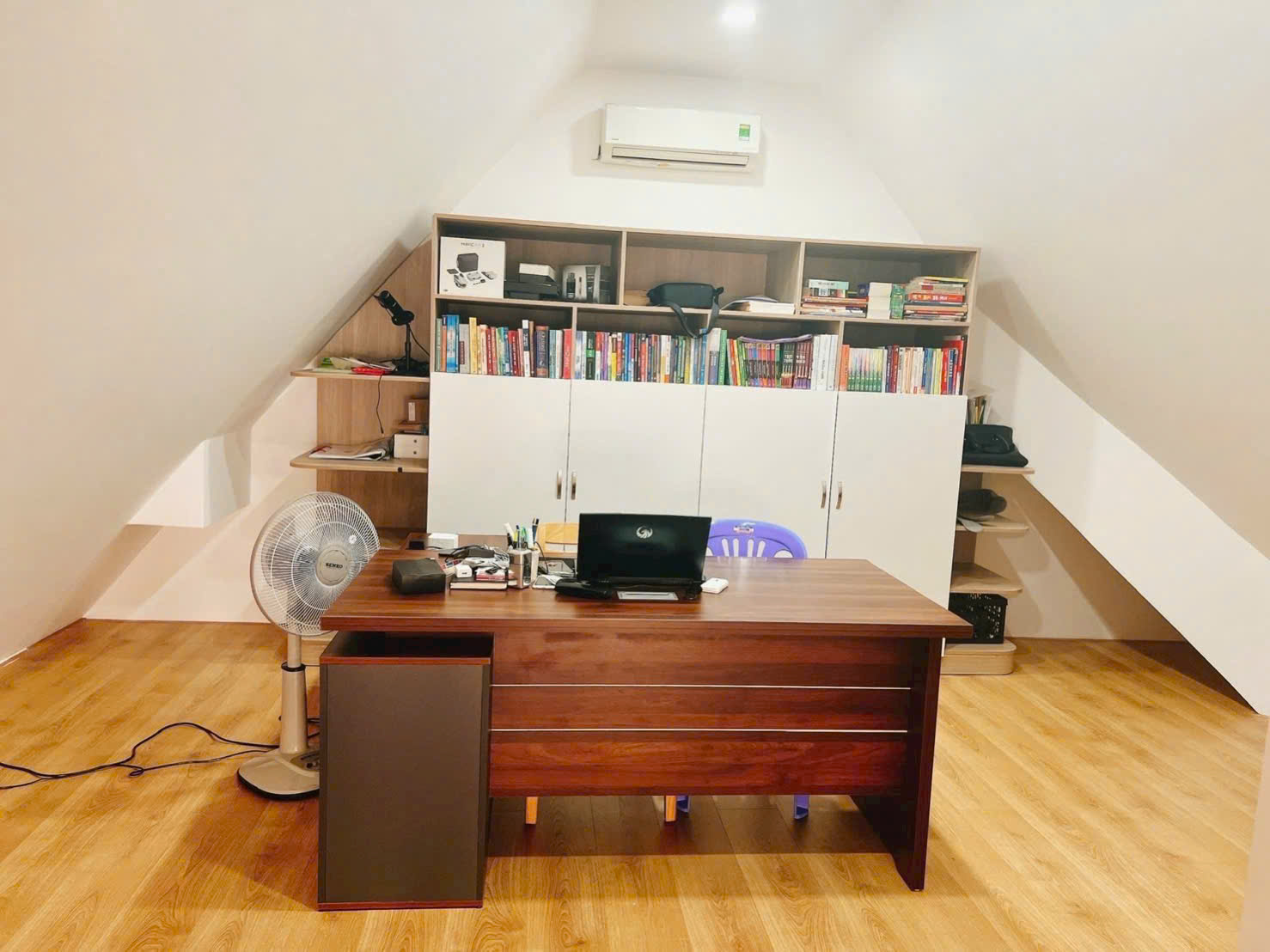 Cần bán Nhà mặt tiền Phường Phước Long B, Quận 9, Diện tích 172m², Giá 8.5 Tỷ