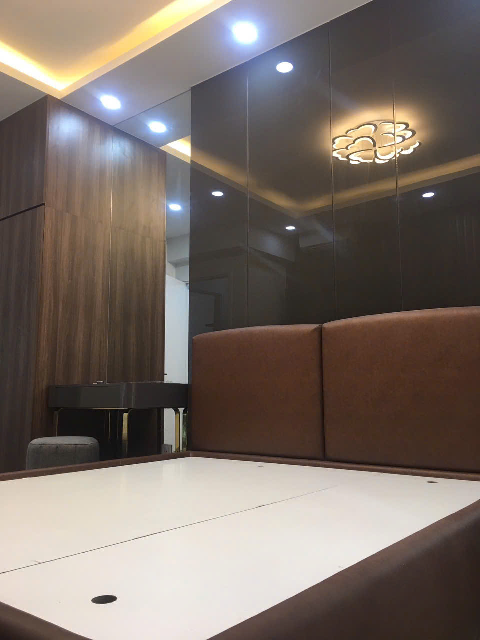 Cho thuê Căn hộ chung cư Quận 2, Hồ Chí Minh, Diện tích 130m², Giá Thương lượng 9