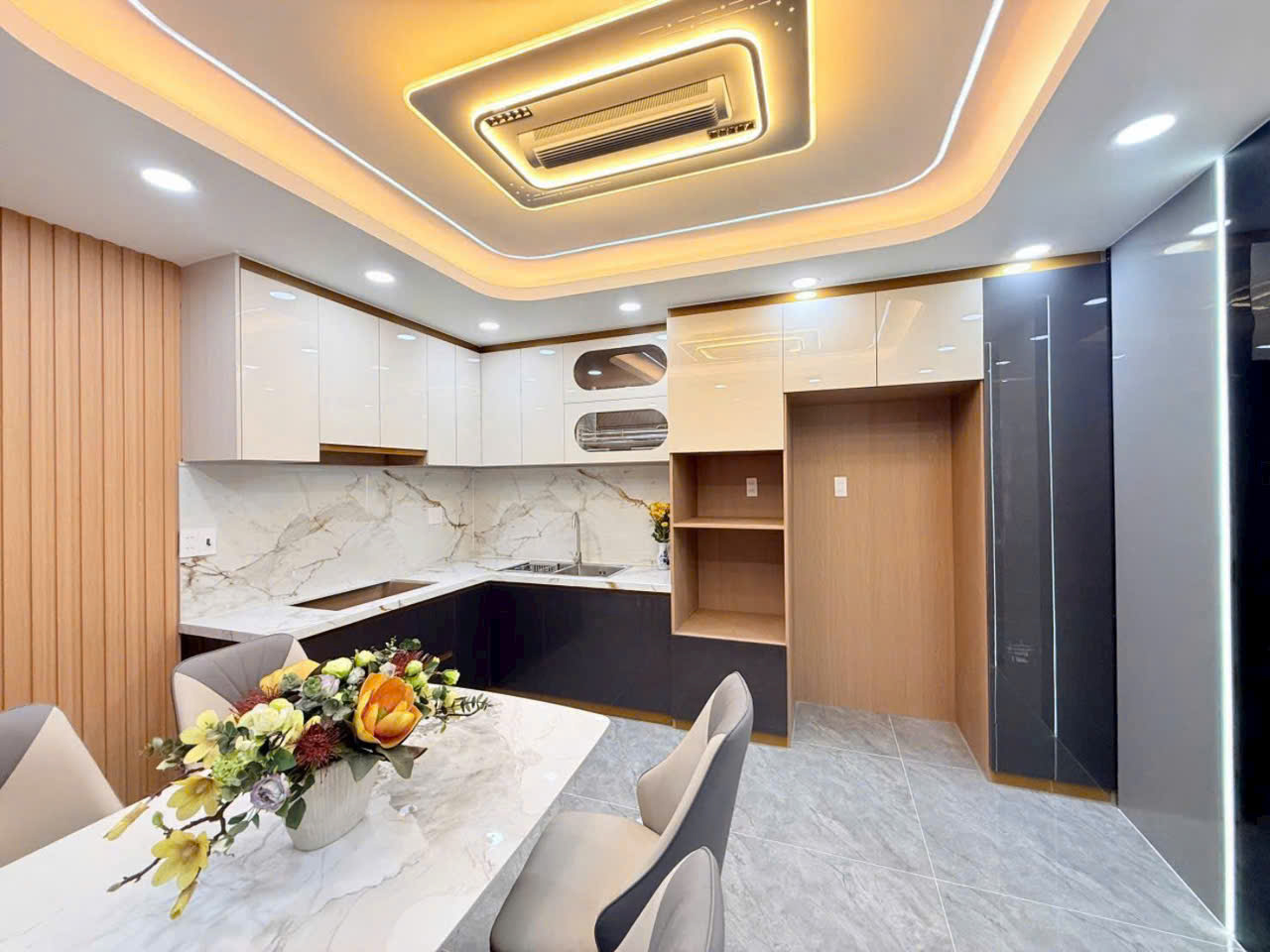 Bán nhà hẻm đường số 5 , Bình Hưng Hòa dt 48m2, 3 lầu ,4pn, 5wc giá 7,6 tỷ 7