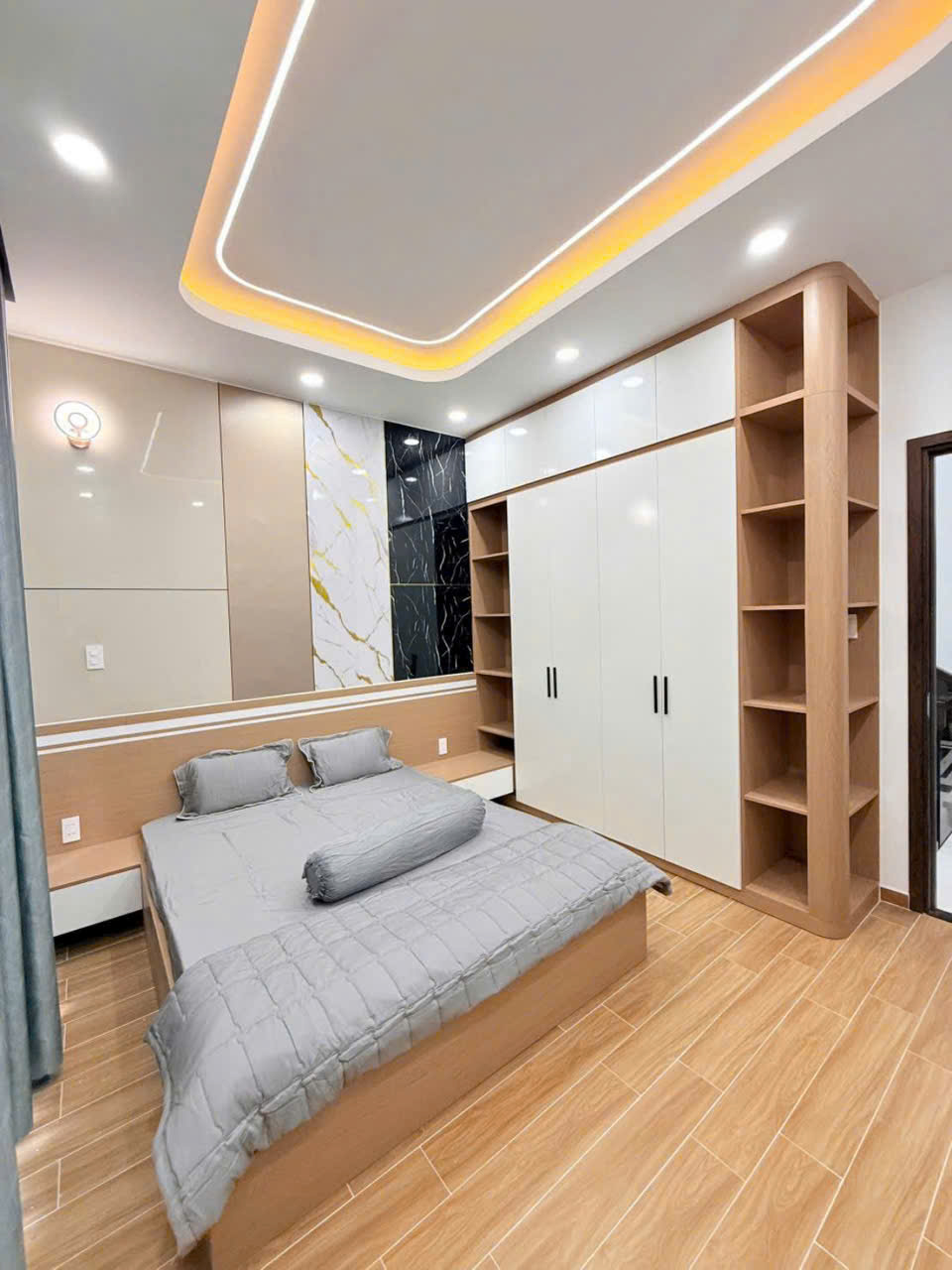 Bán nhà hẻm đường số 5 , Bình Hưng Hòa dt 48m2, 3 lầu ,4pn, 5wc giá 7,6 tỷ 9