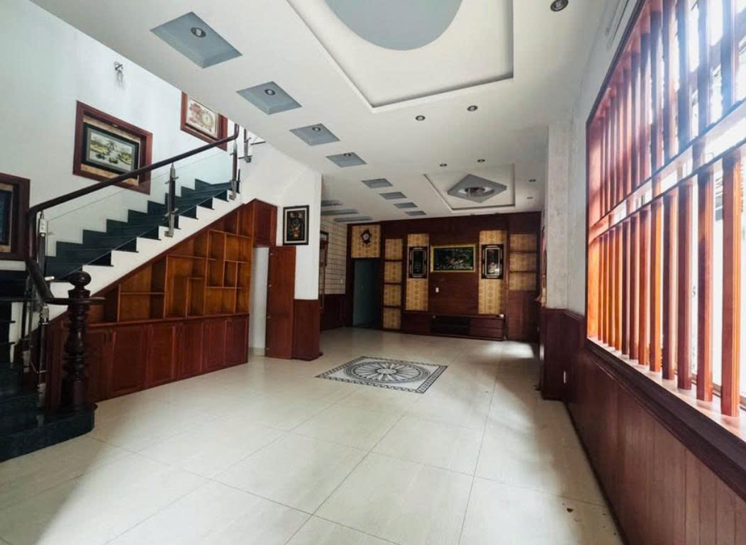 Cần bán Biệt thự Phường Phước Long B, Quận 9, Diện tích 200m², Giá 21 Tỷ 7