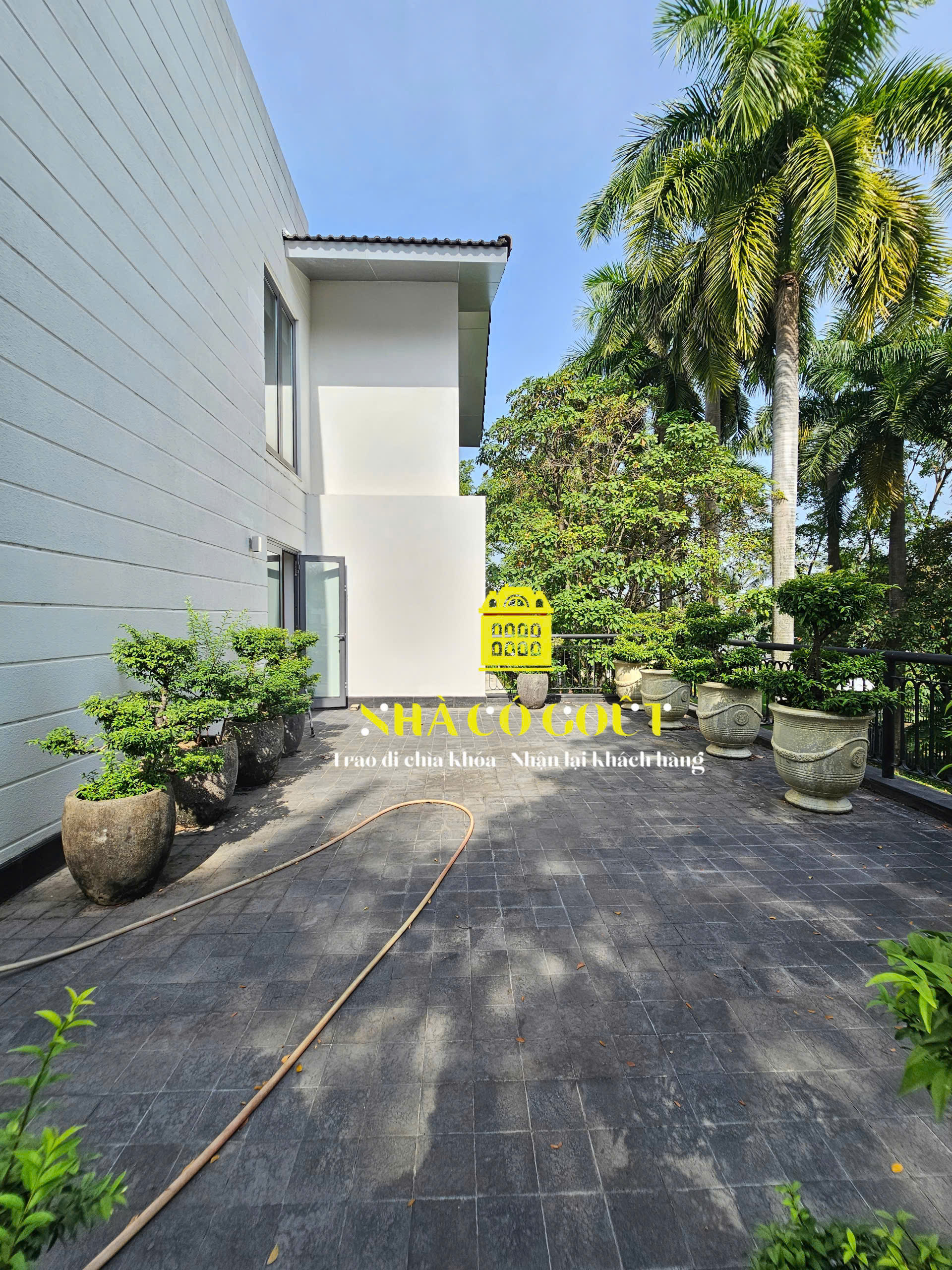 Cho thuê Biệt thự Phường An Phú, Quận 2, Diện tích 400m², Giá Thương lượng 10