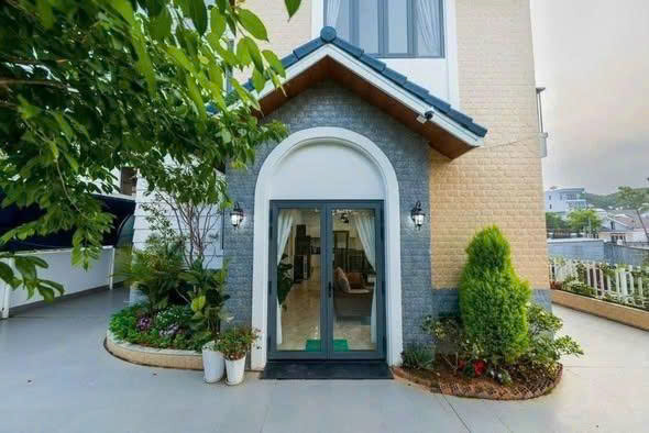 Cho thuê villa 6 phòng ngủ 200m2 nam hồ p11 đà lạt 24 triệu/ tháng 5