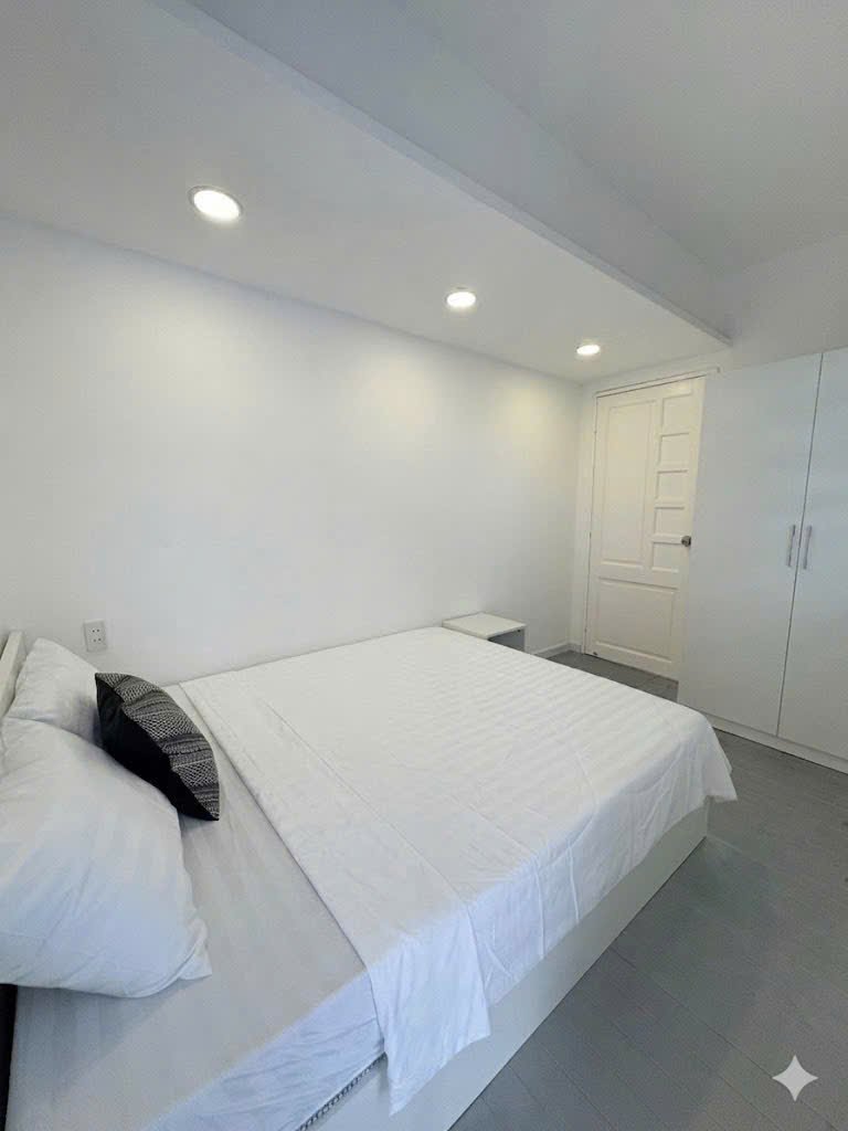 Cho thuê Biệt thự Quận 7, Hồ Chí Minh, Diện tích 300m², Giá Thương lượng 28