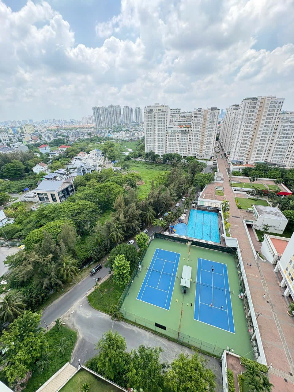 Cho thuê Biệt thự Quận 7, Hồ Chí Minh, Diện tích 300m², Giá Thương lượng 32