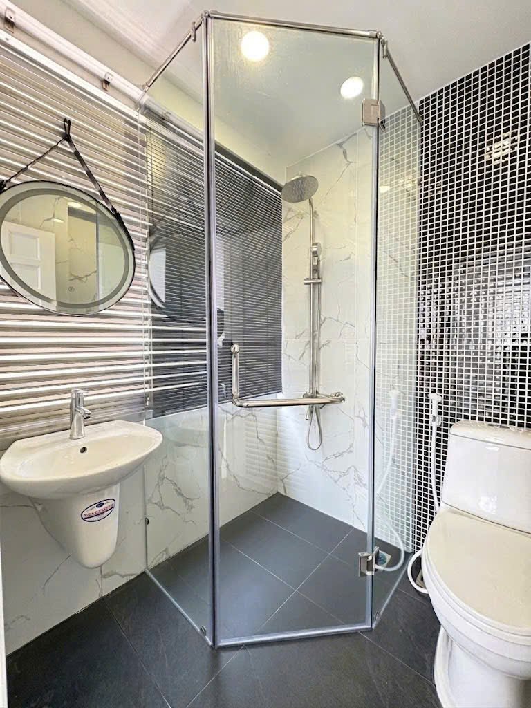 Cho thuê Biệt thự Quận 7, Hồ Chí Minh, Diện tích 300m², Giá Thương lượng 15