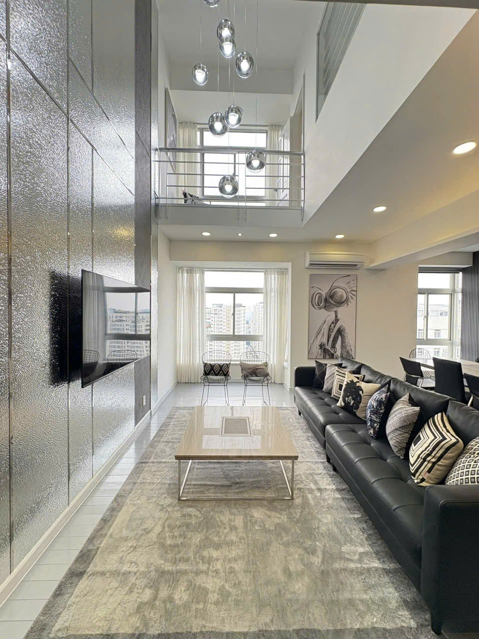 Cho thuê Biệt thự Quận 7, Hồ Chí Minh, Diện tích 300m², Giá Thương lượng 2
