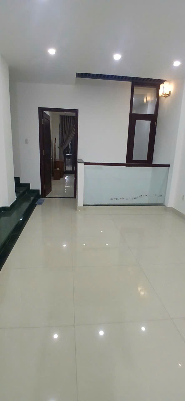 Cho thuê Nhà mặt tiền Phường Phước Long B, Quận 9, Diện tích 125m², Giá 45 Triệu/tháng 6