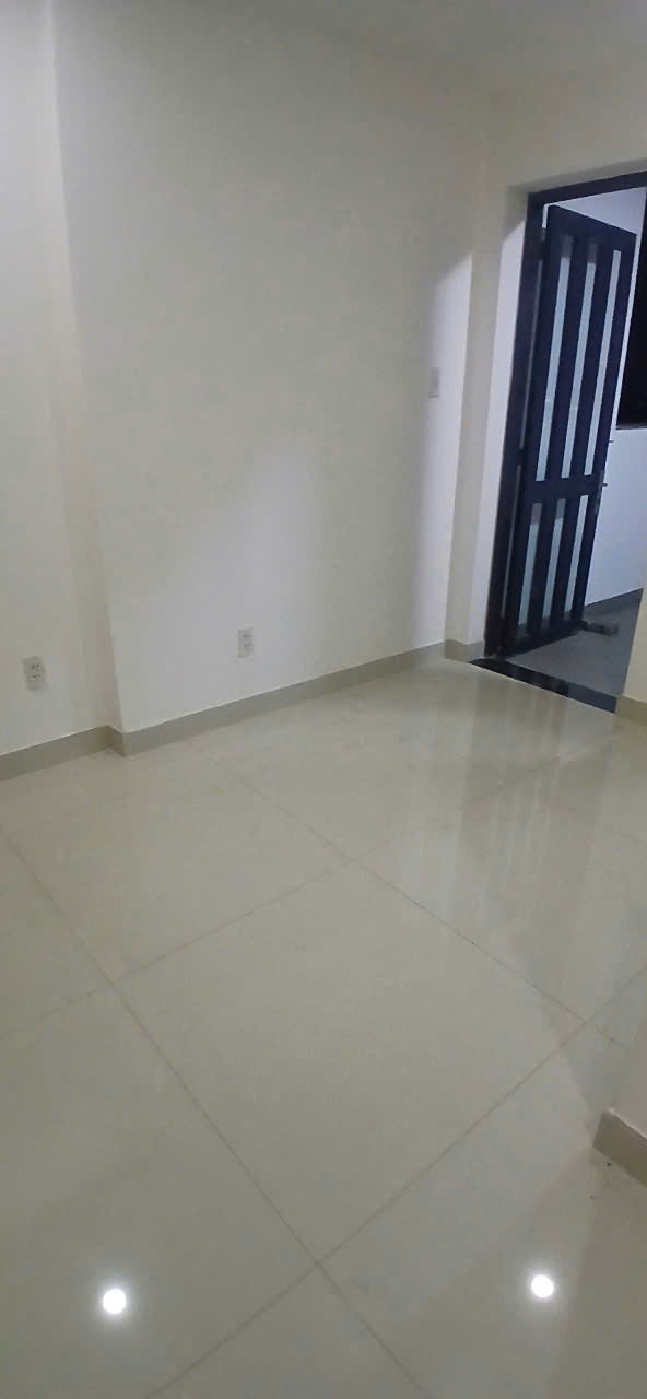 Cho thuê Nhà mặt tiền Phường Phước Long B, Quận 9, Diện tích 125m², Giá 45 Triệu/tháng 2