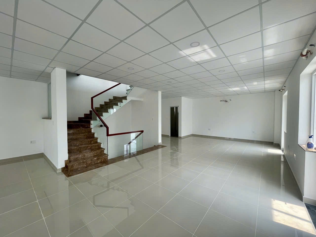 Cho thuê Nhà mặt tiền Quận 9, Hồ Chí Minh, Diện tích 231m², Giá 46 Triệu/tháng 10