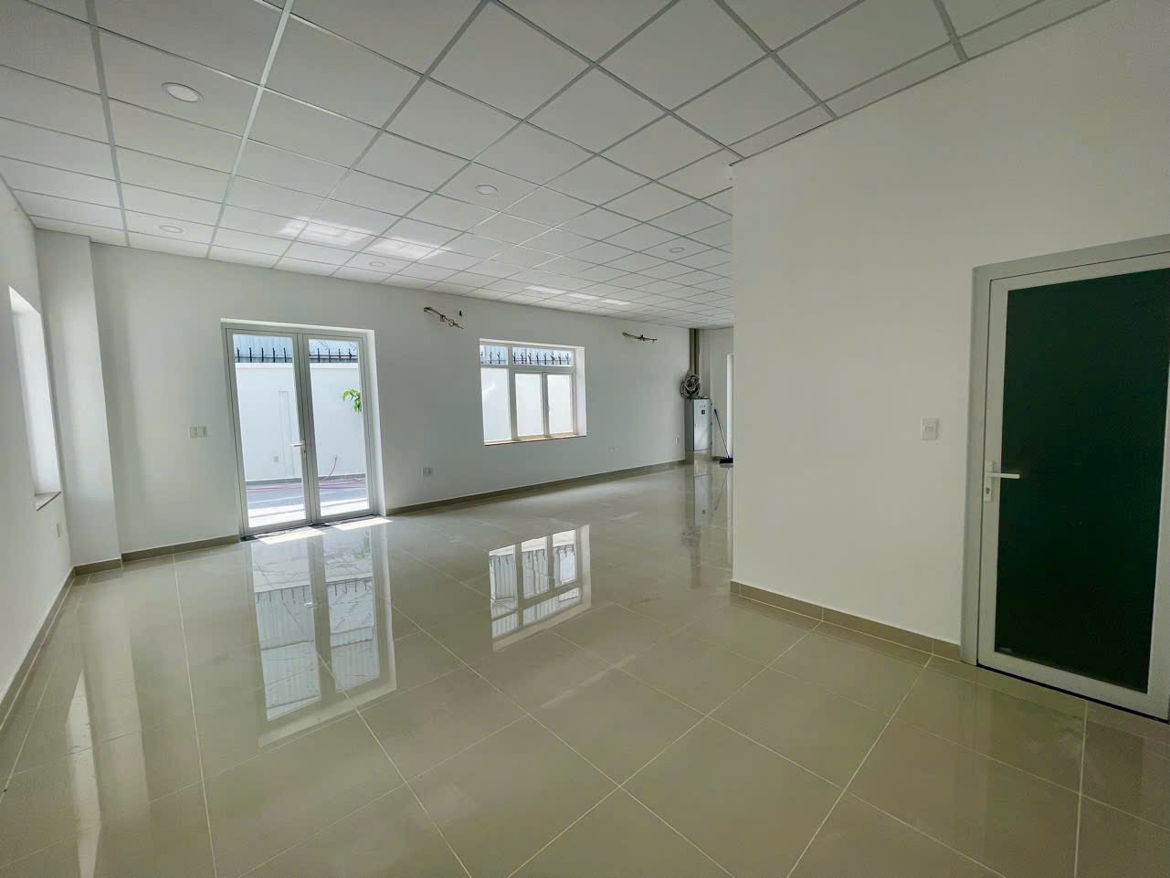 Cho thuê Nhà mặt tiền Quận 9, Hồ Chí Minh, Diện tích 231m², Giá 46 Triệu/tháng 16