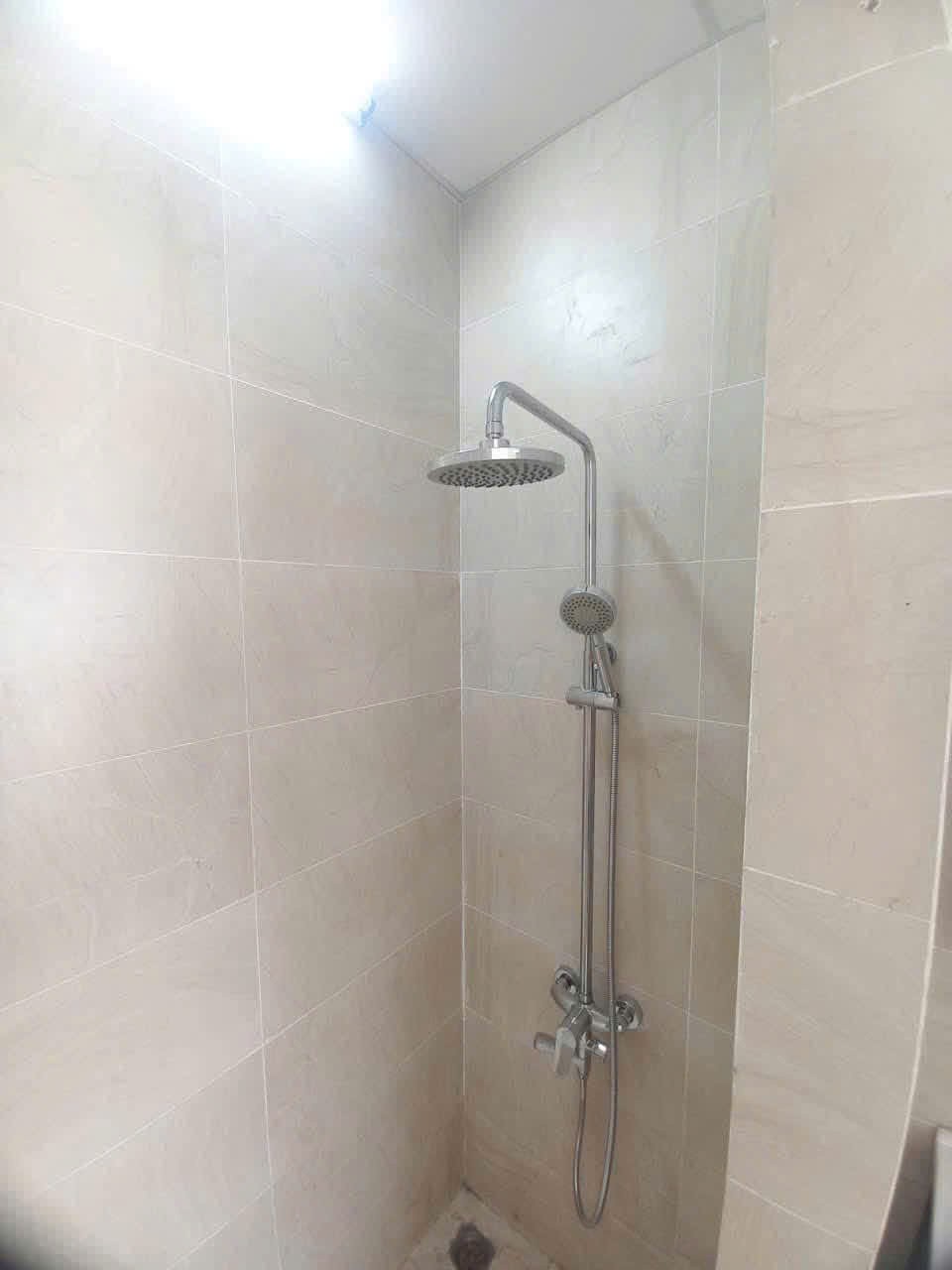 Cho thuê Biệt thự Quận 9, Hồ Chí Minh, Diện tích 160m², Giá 20 Triệu/tháng