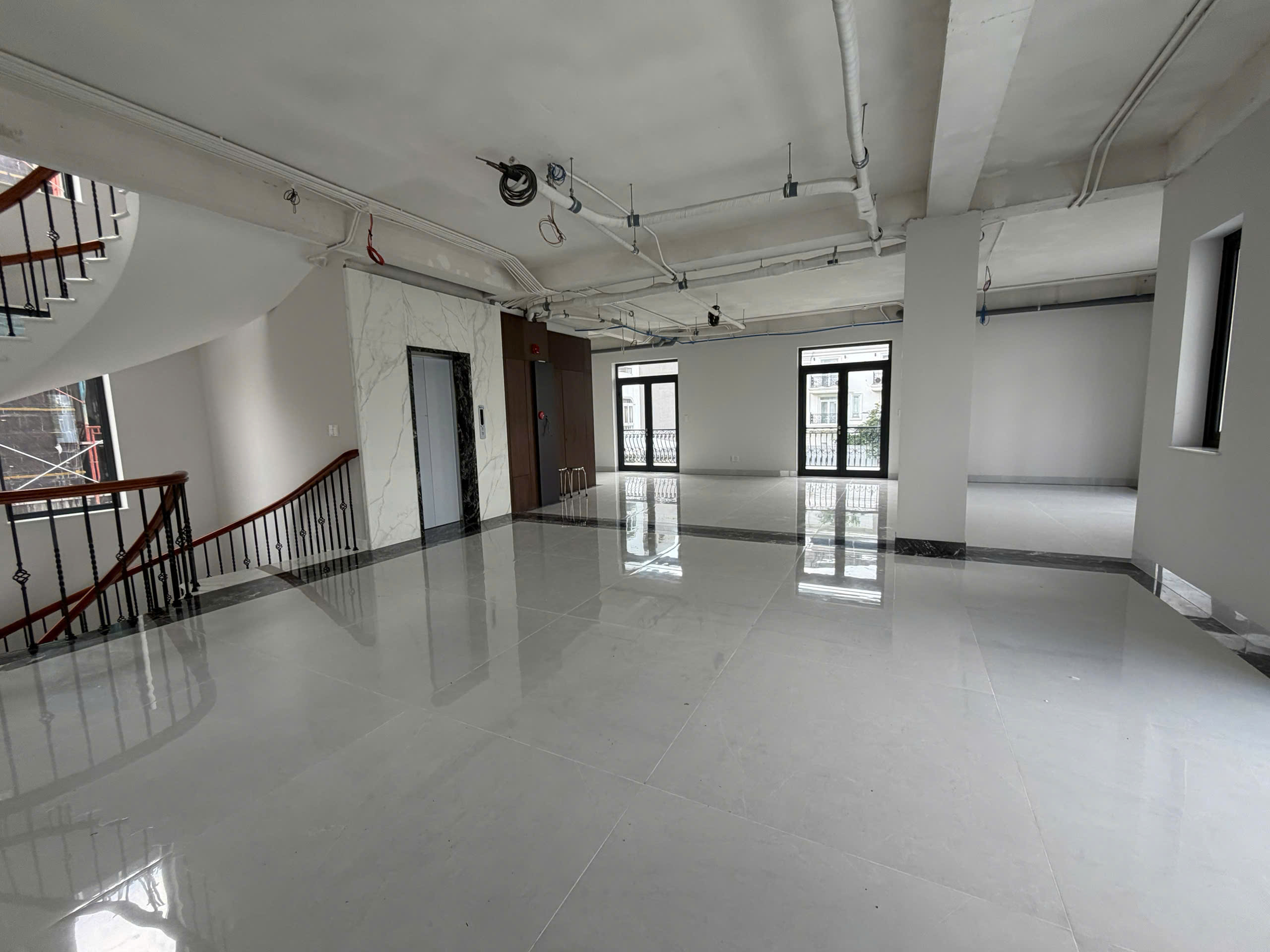 Cho thuê Biệt thự Quận 2, Hồ Chí Minh, Diện tích 1000m², Giá 300 Triệu/tháng 2