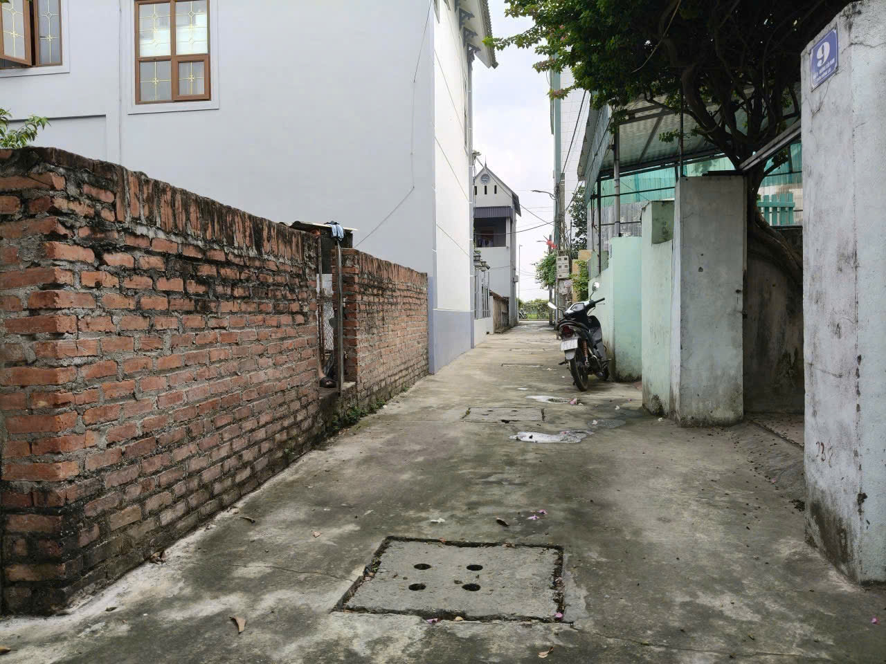 BÁN GẤP ĐẤT KIM GIANG NGÕ RỘNG RÃI GIÁ 100TR/M2. LH 0379283456 3