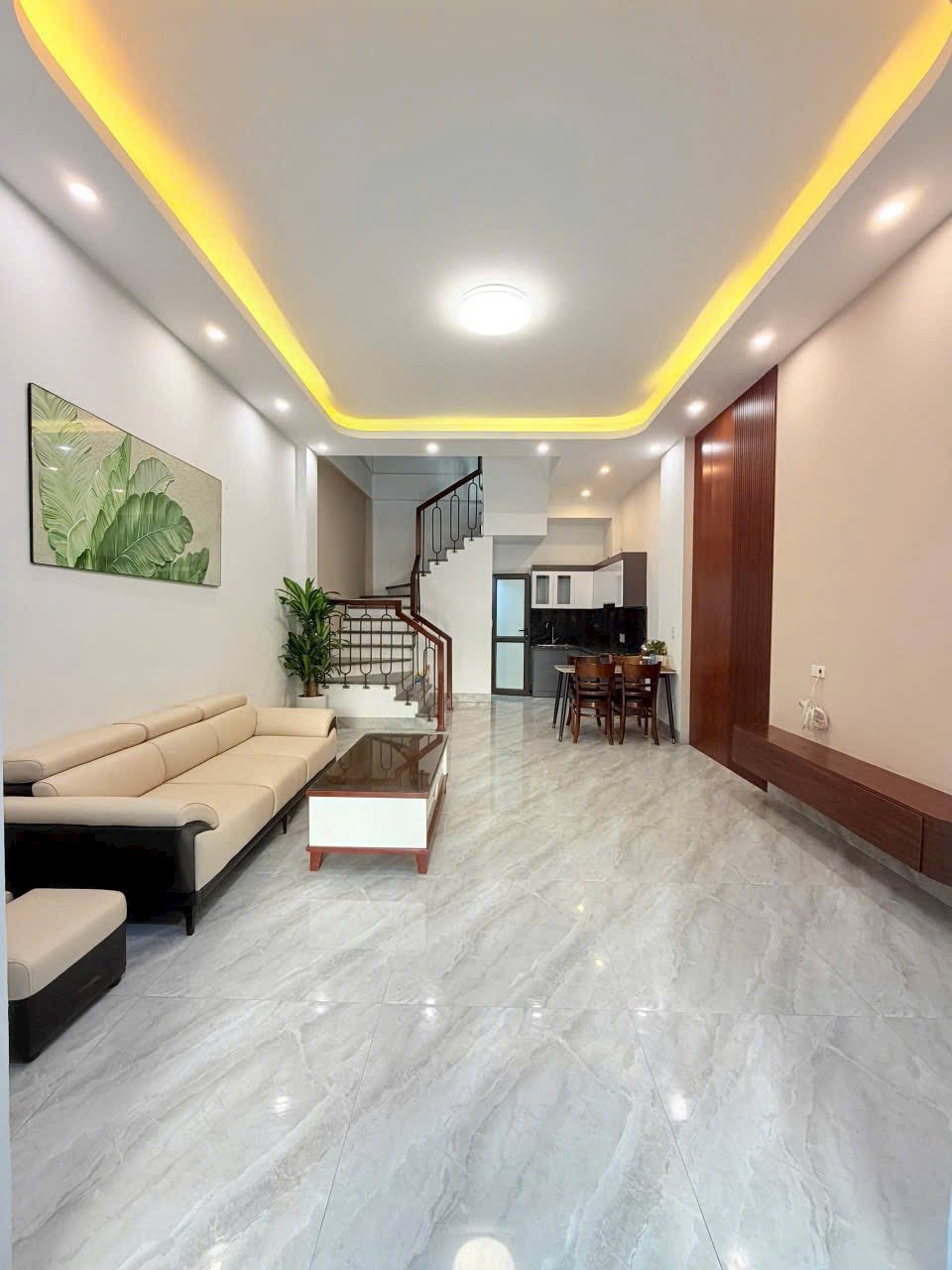 Bán căn nhà 4 tầng mặt phố Trương Hán Siêu, ph Nhị Châu, TP HD, 55m2, mt 4m, 3 ngủ 3